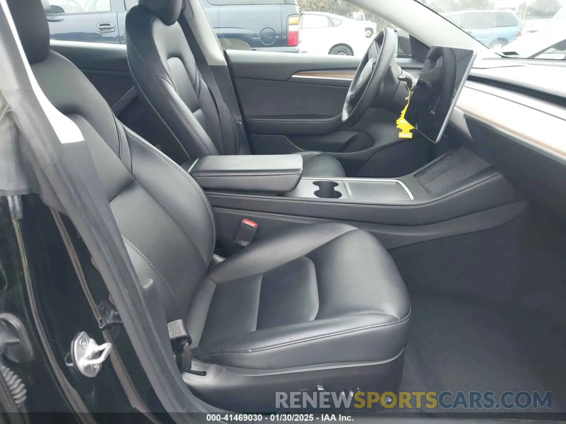 5 Photograph of a damaged car 5YJ3E1EB9NF348368 TESLA MODEL 3 2022
