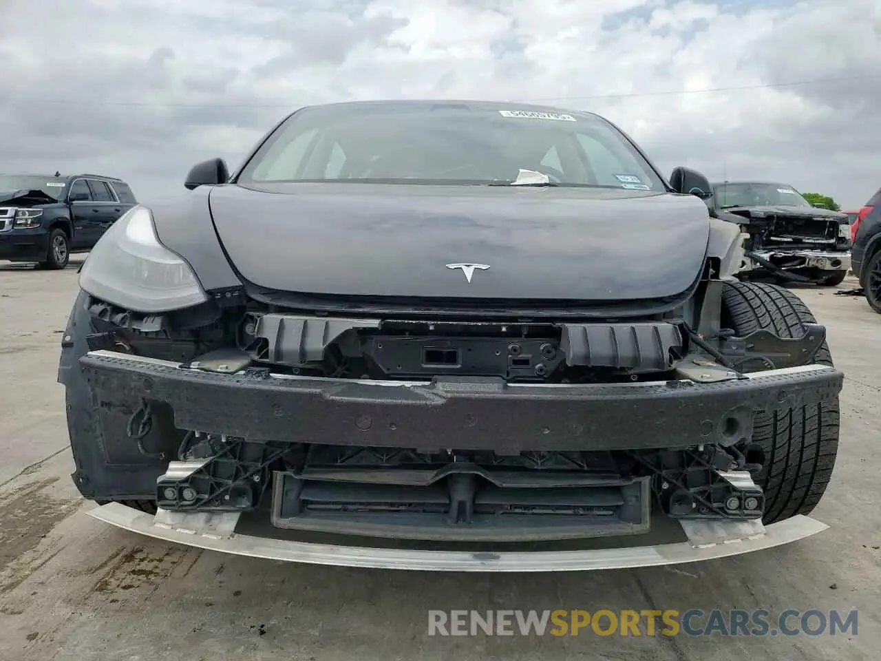 5 Photograph of a damaged car 5YJ3E1EB9NF354607 TESLA MODEL 3 2022