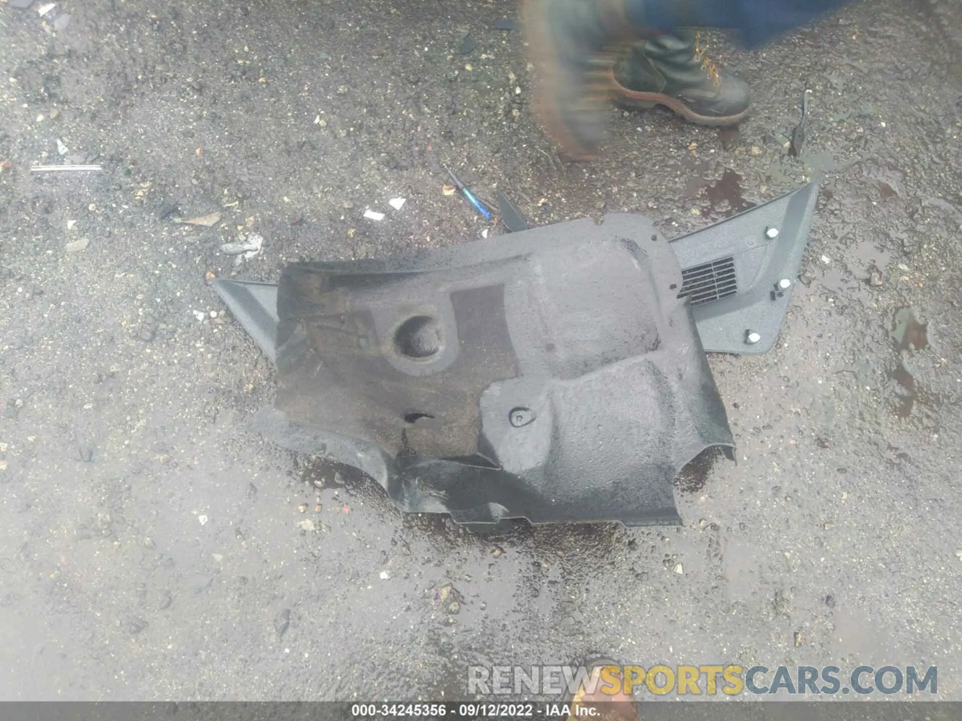 12 Photograph of a damaged car 5YJ3E1EBXNF101134 TESLA MODEL 3 2022