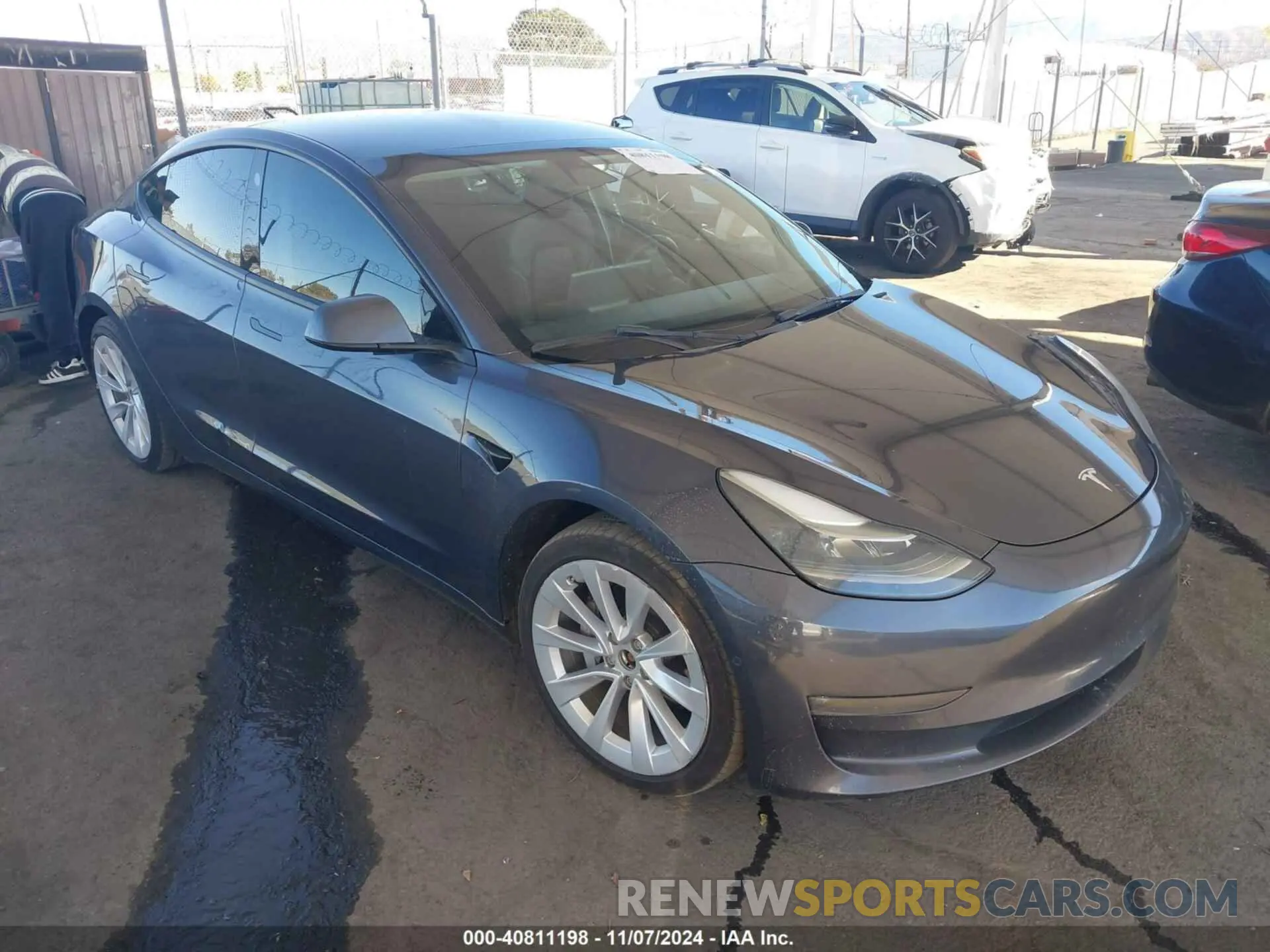 1 Photograph of a damaged car 5YJ3E1EBXNF124073 TESLA MODEL 3 2022