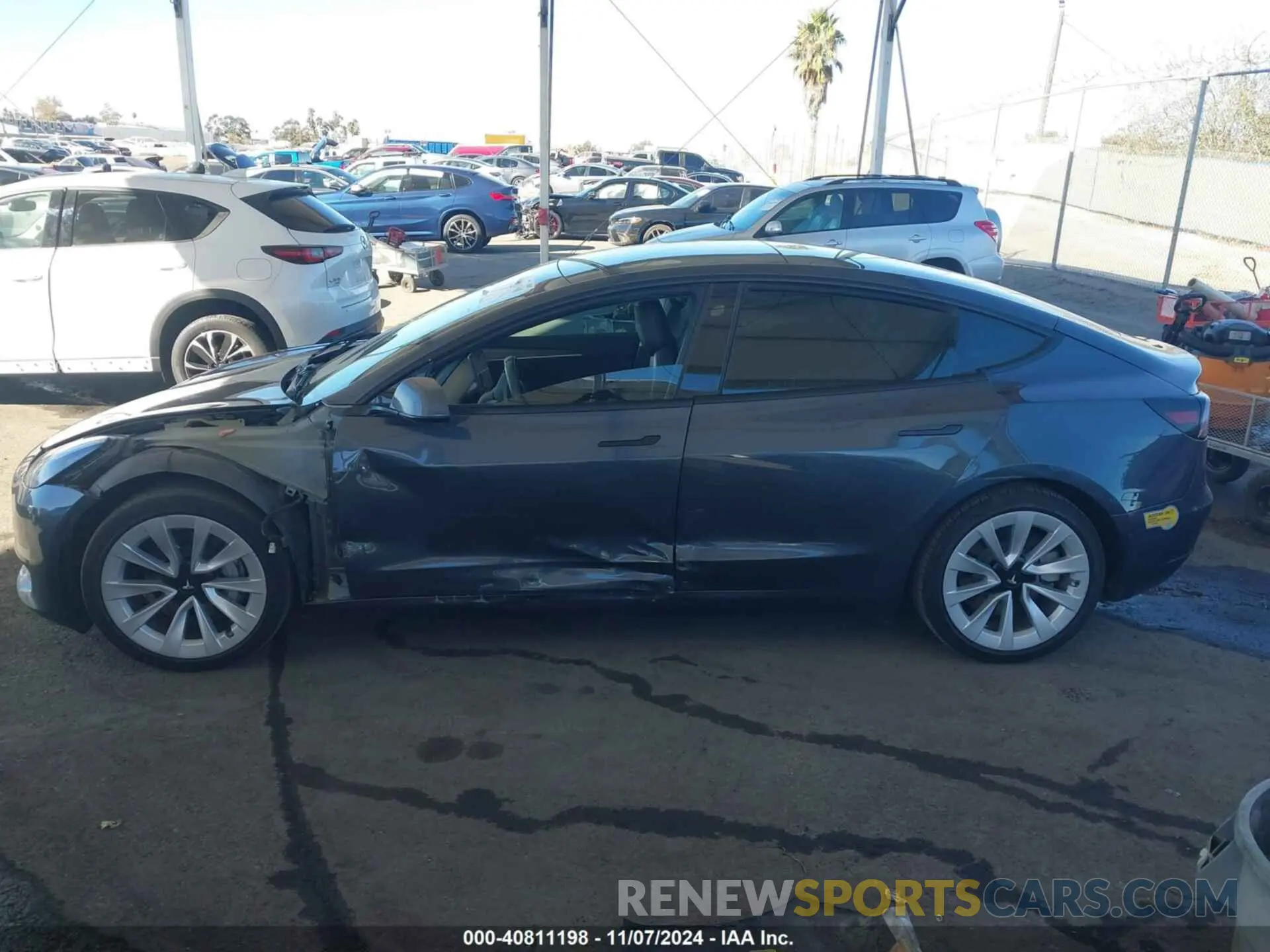 15 Photograph of a damaged car 5YJ3E1EBXNF124073 TESLA MODEL 3 2022