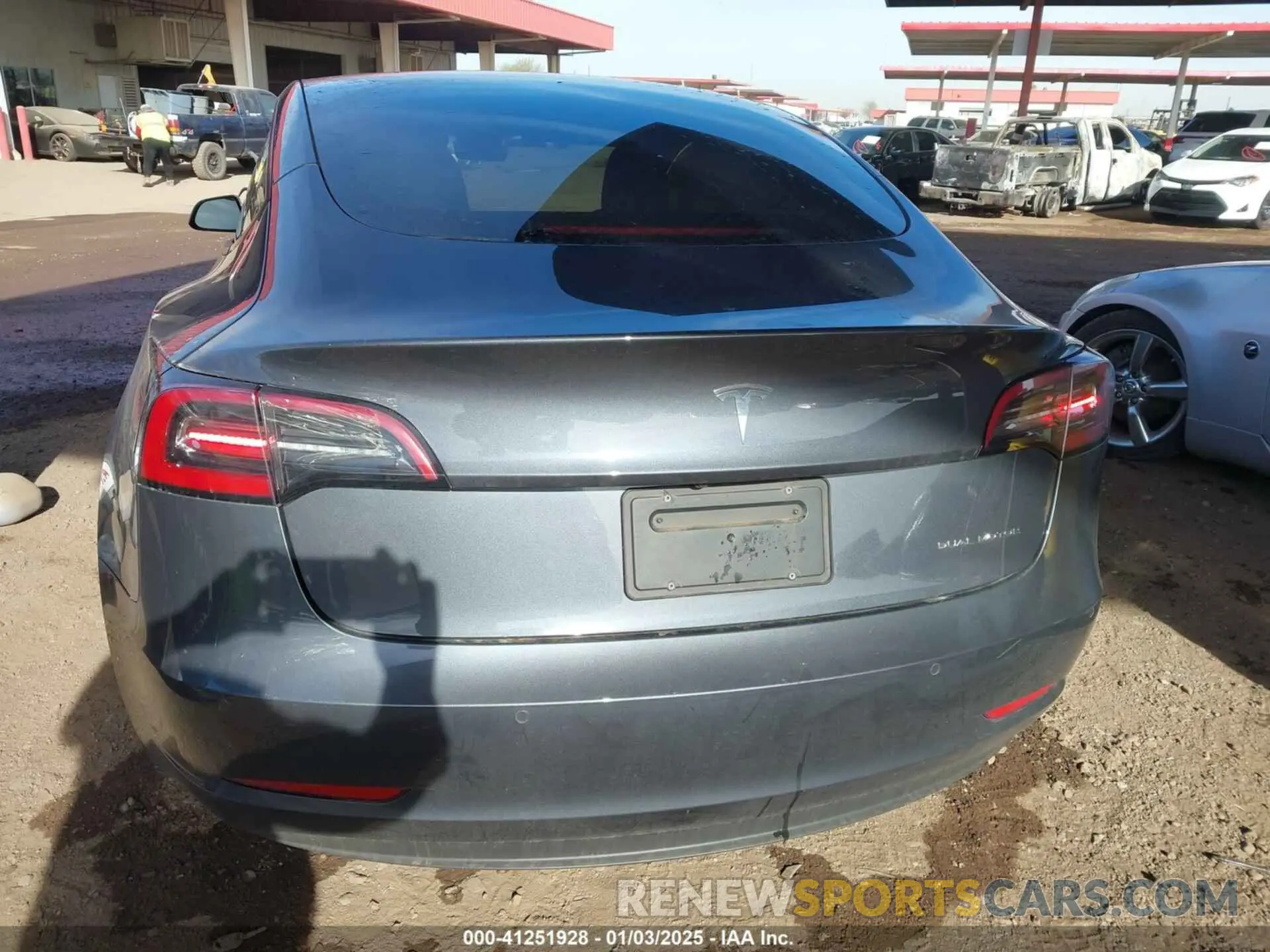 15 Photograph of a damaged car 5YJ3E1EBXNF129693 TESLA MODEL 3 2022