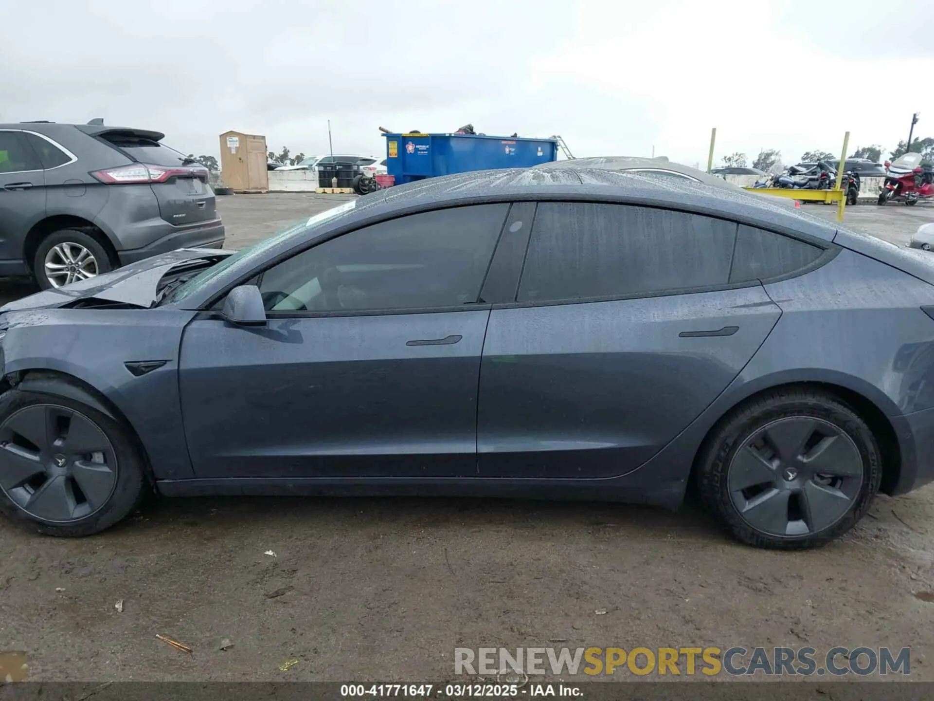 13 Photograph of a damaged car 5YJ3E1EBXNF138538 TESLA MODEL 3 2022
