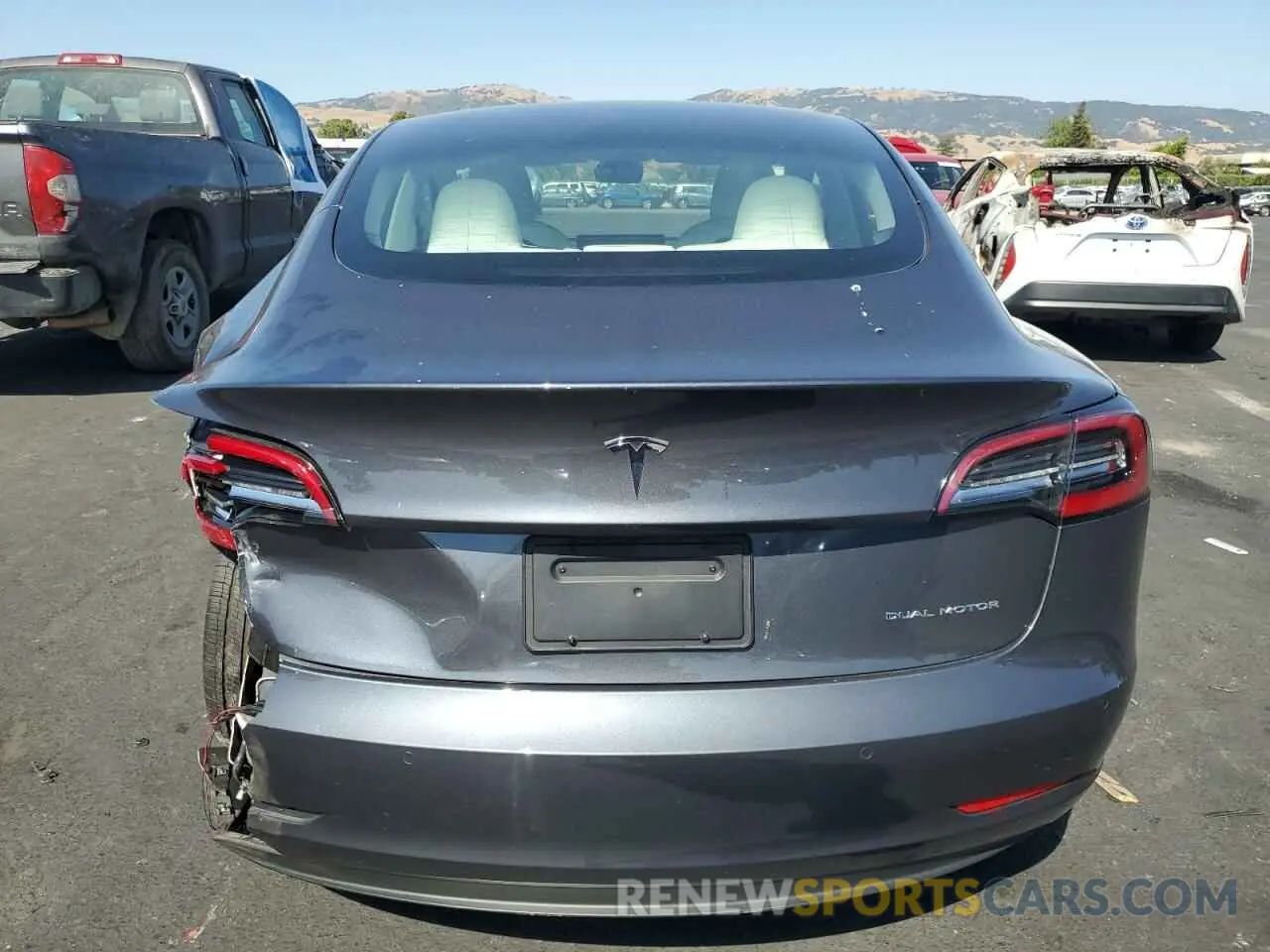 6 Photograph of a damaged car 5YJ3E1EBXNF155050 TESLA MODEL 3 2022