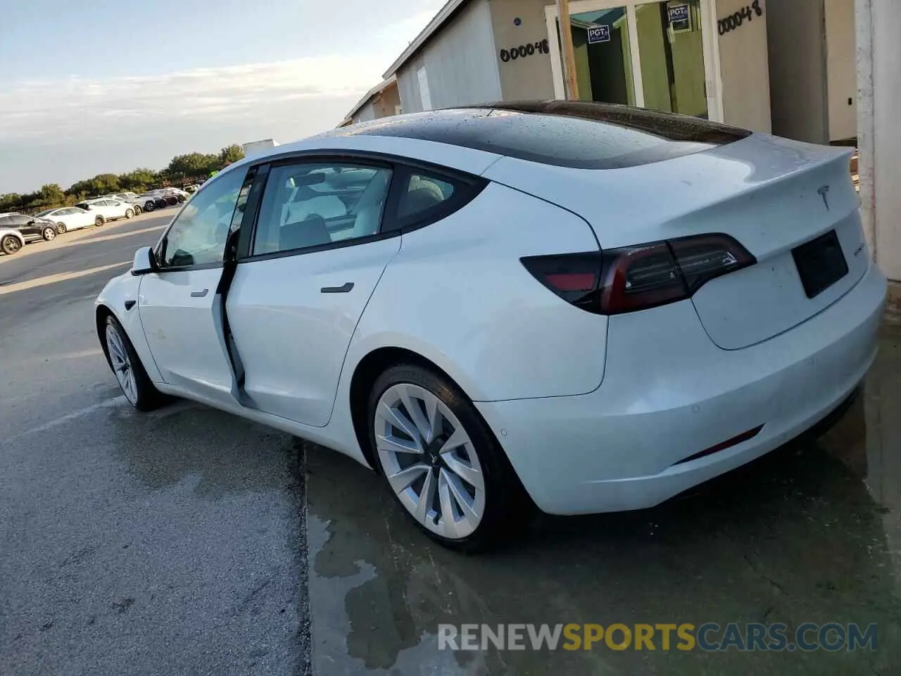 2 Фотография поврежденного автомобиля 5YJ3E1EBXNF181454 TESLA MODEL 3 2022