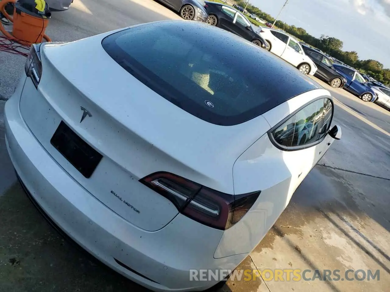 3 Фотография поврежденного автомобиля 5YJ3E1EBXNF181454 TESLA MODEL 3 2022