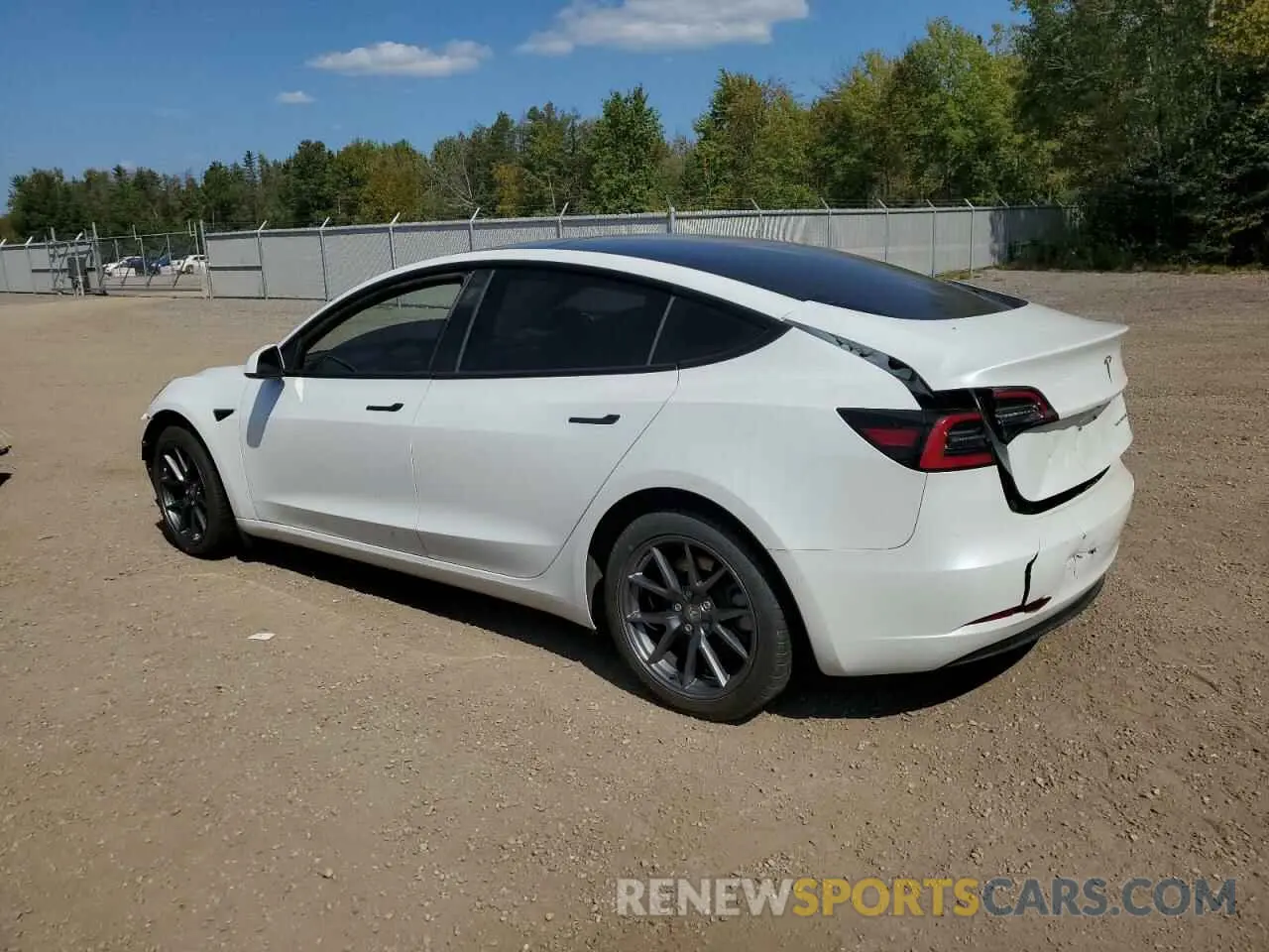 2 Photograph of a damaged car 5YJ3E1EBXNF193443 TESLA MODEL 3 2022