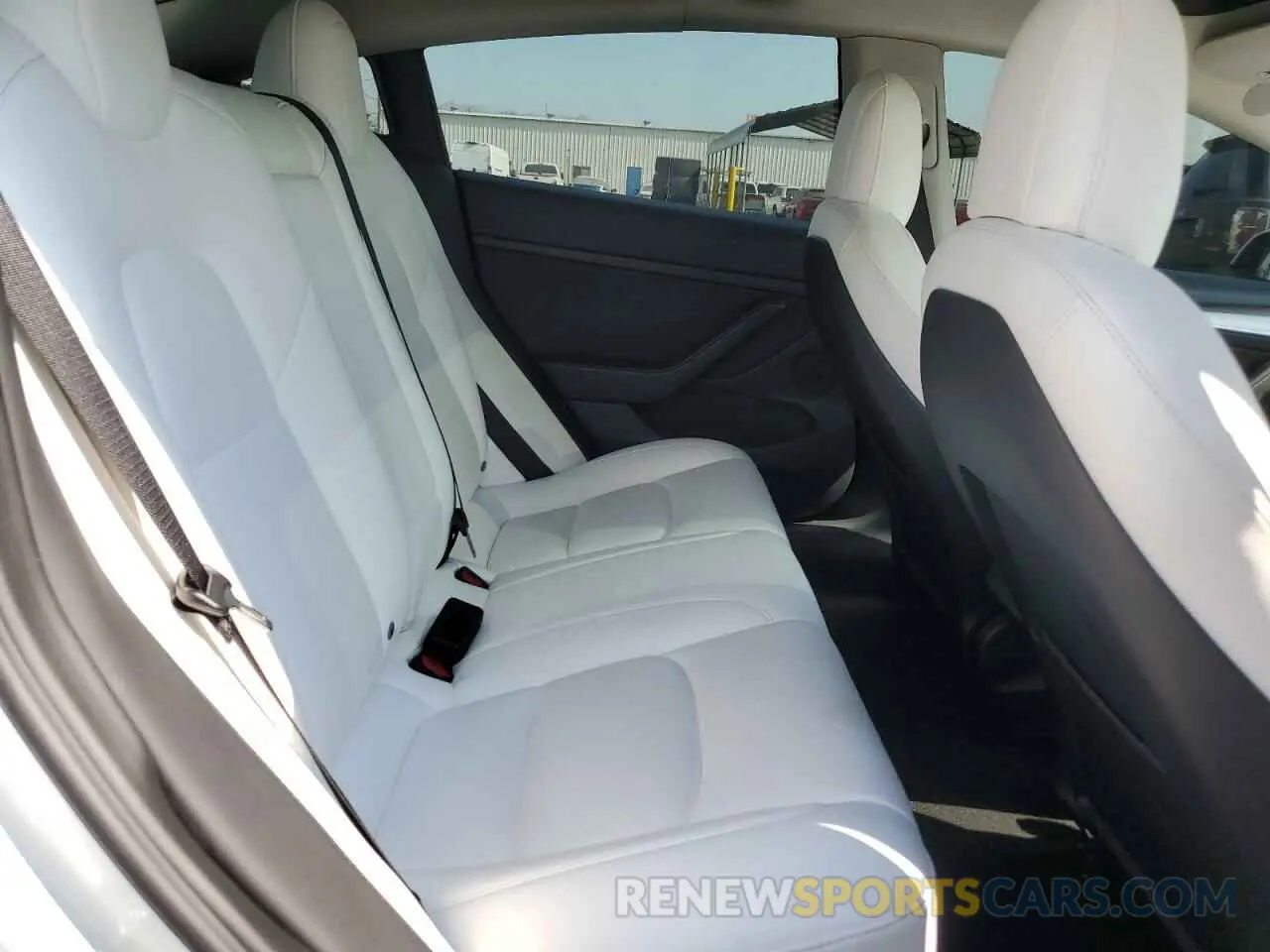 10 Photograph of a damaged car 5YJ3E1EBXNF197346 TESLA MODEL 3 2022