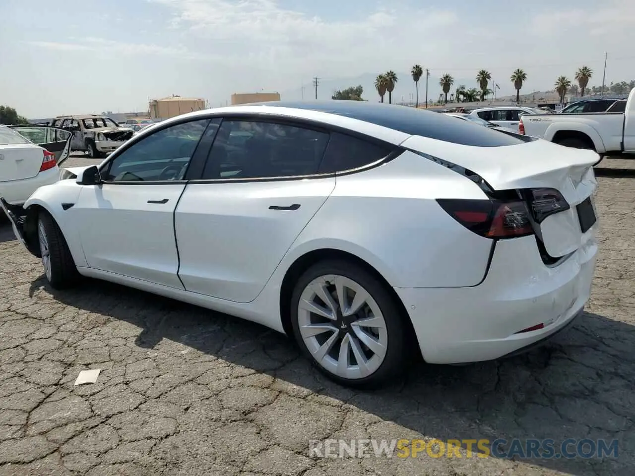 2 Photograph of a damaged car 5YJ3E1EBXNF197346 TESLA MODEL 3 2022