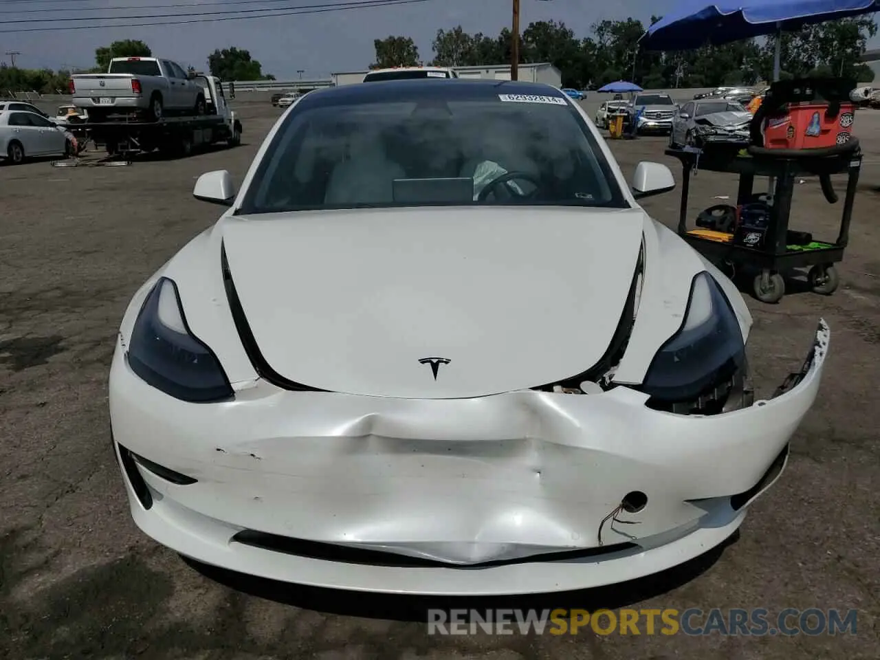 5 Photograph of a damaged car 5YJ3E1EBXNF197346 TESLA MODEL 3 2022