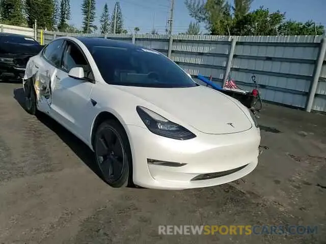 12 Photograph of a damaged car 5YJ3E1EBXNF237537 TESLA MODEL 3 2022