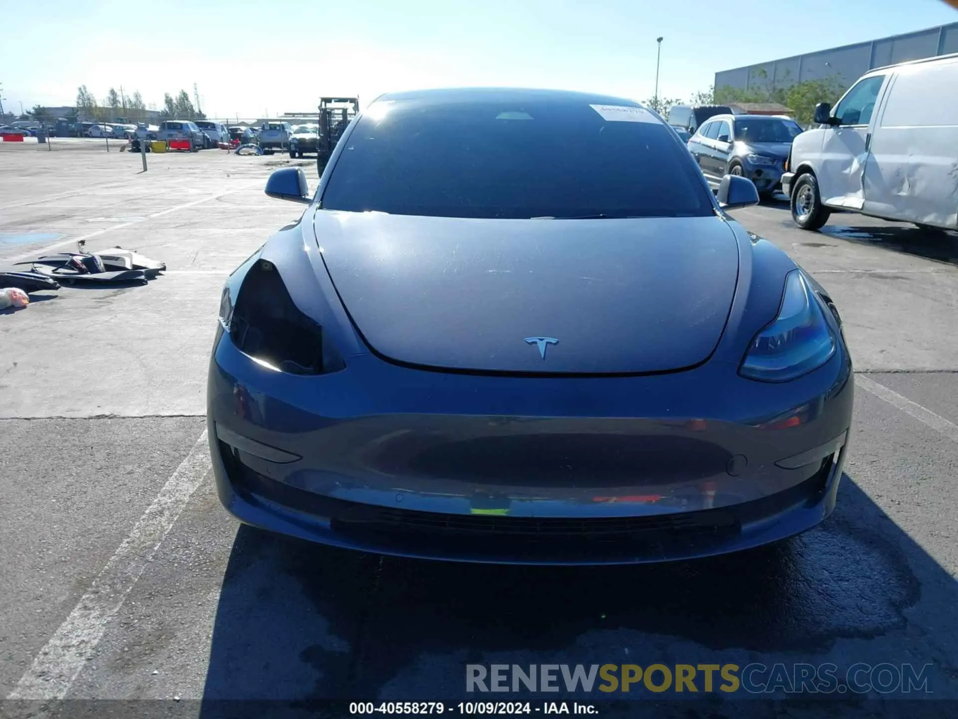 13 Photograph of a damaged car 5YJ3E1EBXNF245864 TESLA MODEL 3 2022