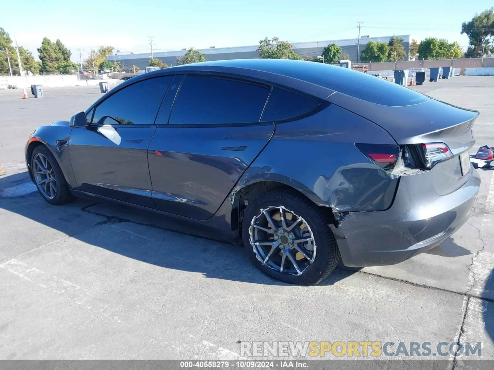 3 Photograph of a damaged car 5YJ3E1EBXNF245864 TESLA MODEL 3 2022