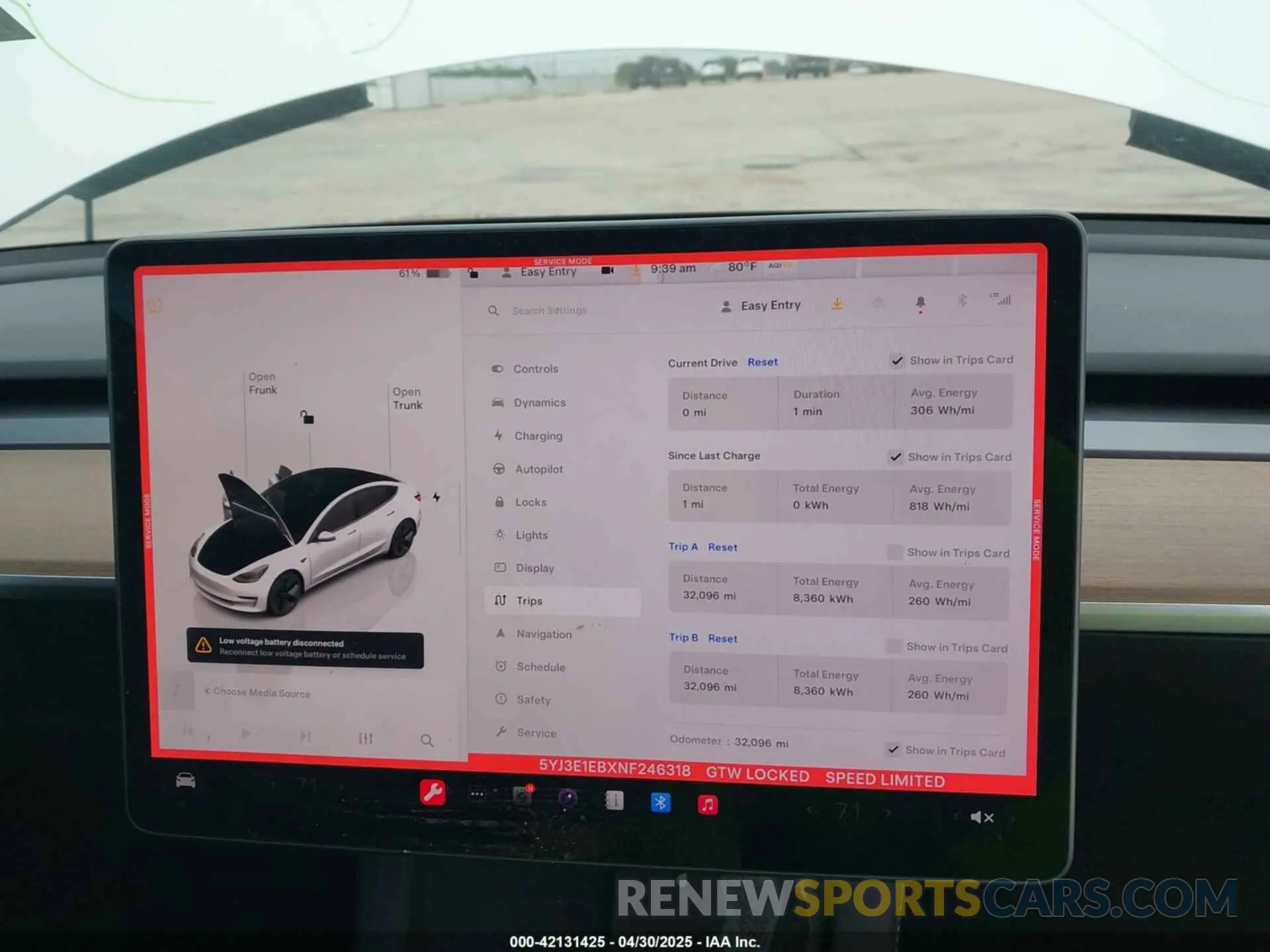 17 Photograph of a damaged car 5YJ3E1EBXNF246318 TESLA MODEL 3 2022