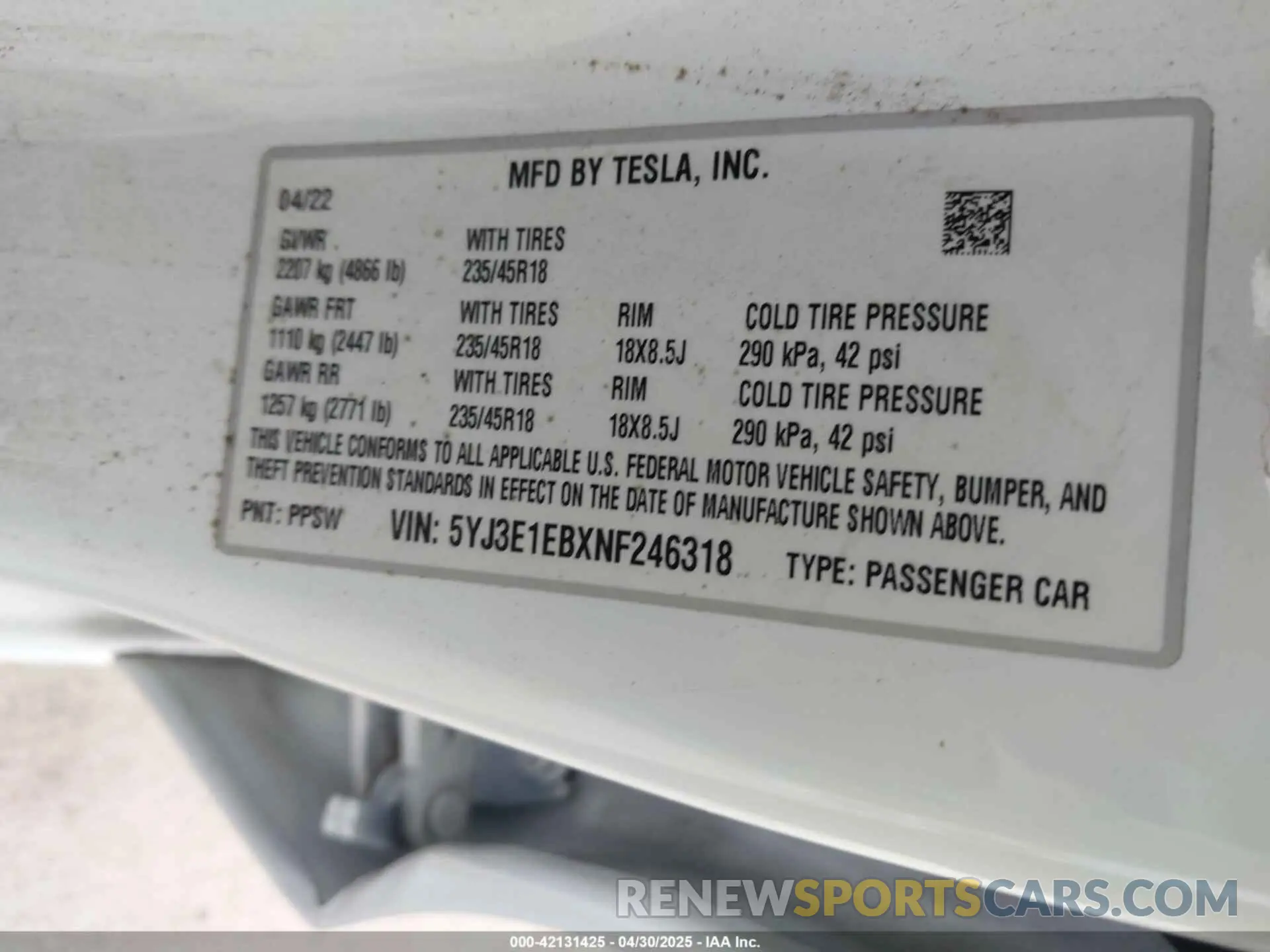9 Photograph of a damaged car 5YJ3E1EBXNF246318 TESLA MODEL 3 2022