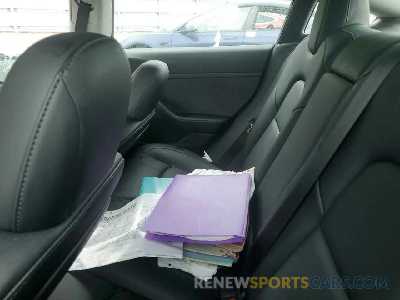10 Photograph of a damaged car 5YJ3E1EBXNF249106 TESLA MODEL 3 2022