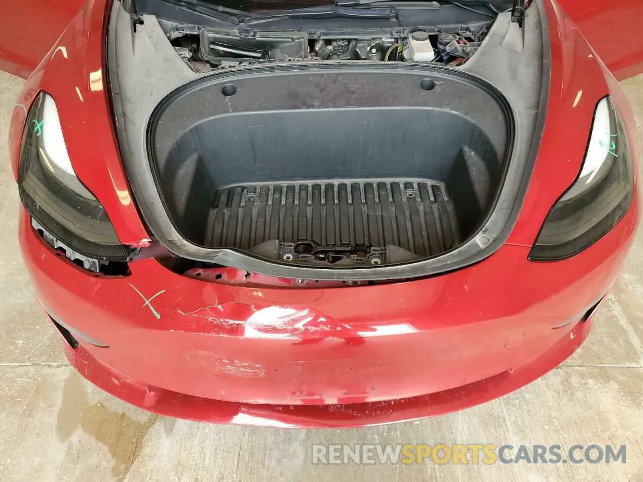 11 Photograph of a damaged car 5YJ3E1EBXNF285779 TESLA MODEL 3 2022
