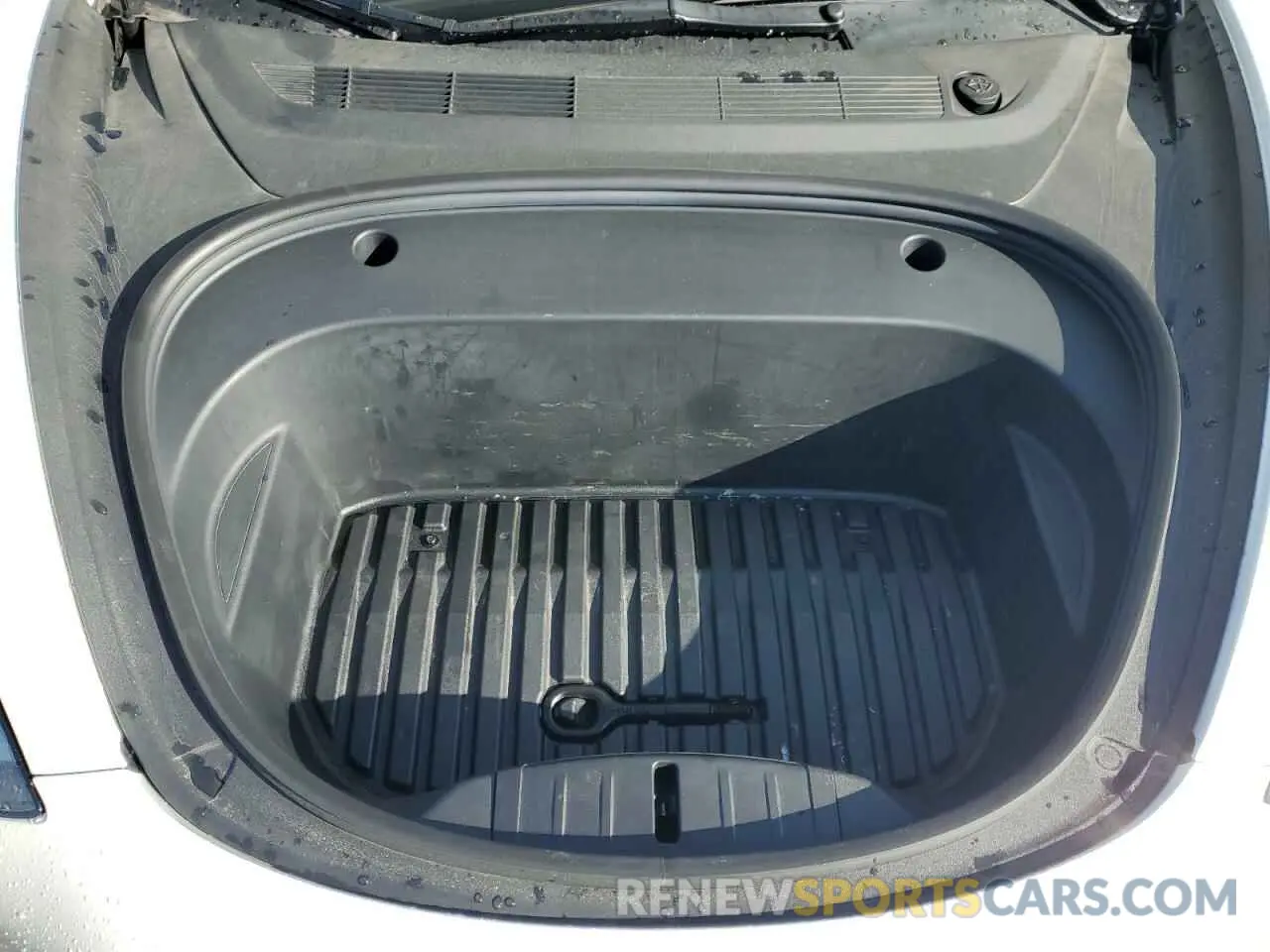 11 Photograph of a damaged car 5YJ3E1EC1NF180850 TESLA MODEL 3 2022