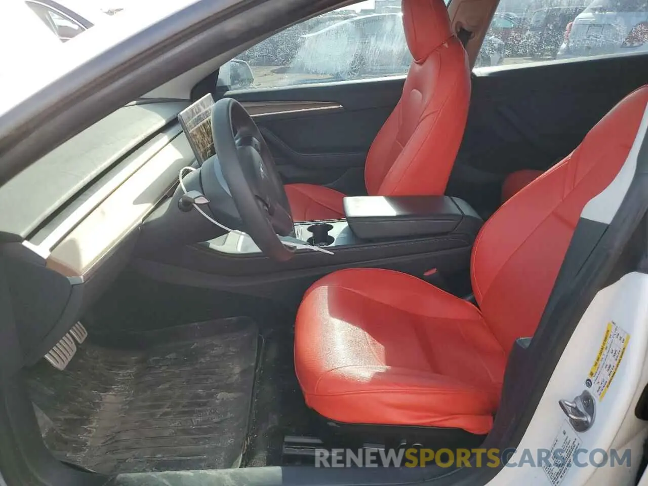 7 Photograph of a damaged car 5YJ3E1EC1NF233823 TESLA MODEL 3 2022