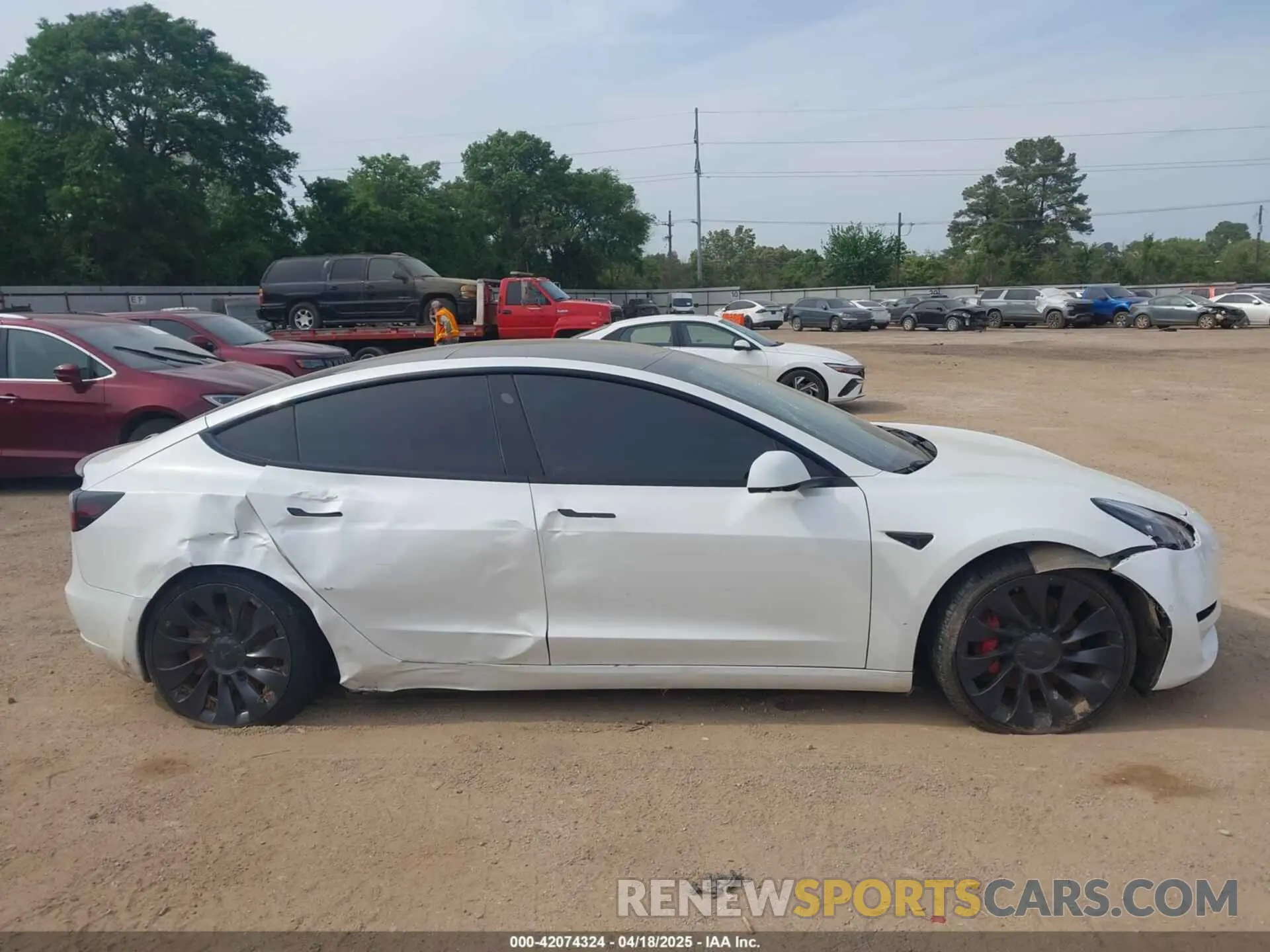 12 Фотография поврежденного автомобиля 5YJ3E1EC1NF294332 TESLA MODEL 3 2022