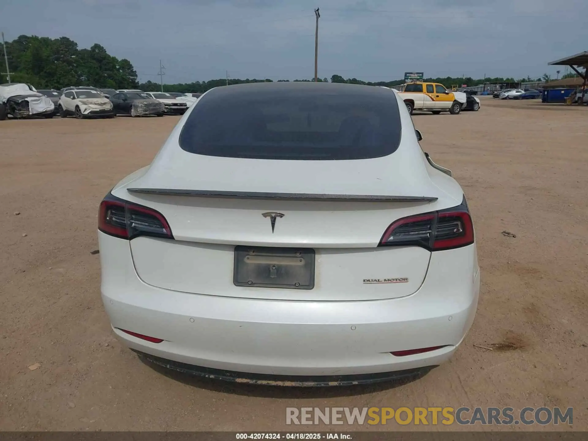 15 Фотография поврежденного автомобиля 5YJ3E1EC1NF294332 TESLA MODEL 3 2022