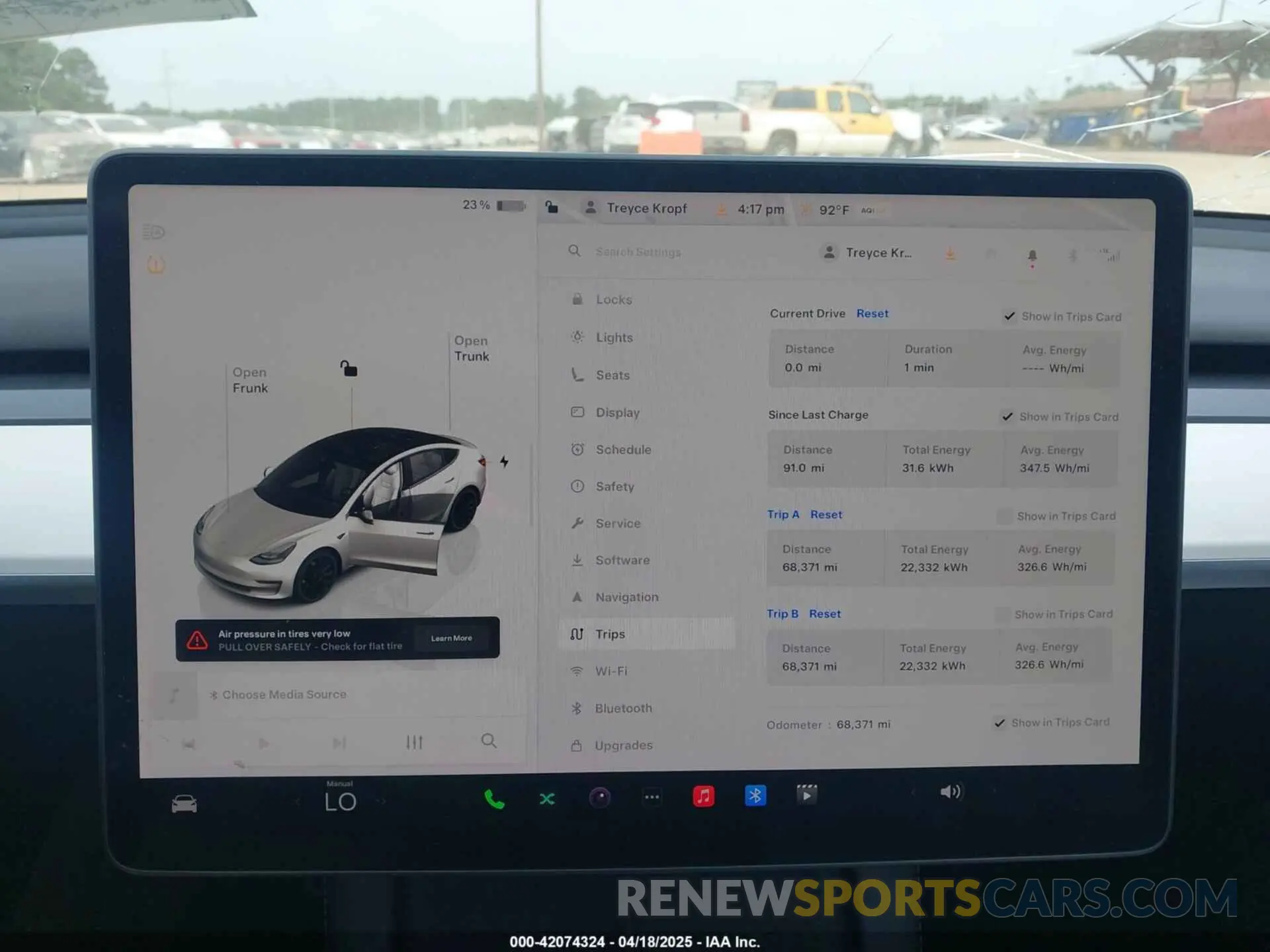 17 Фотография поврежденного автомобиля 5YJ3E1EC1NF294332 TESLA MODEL 3 2022