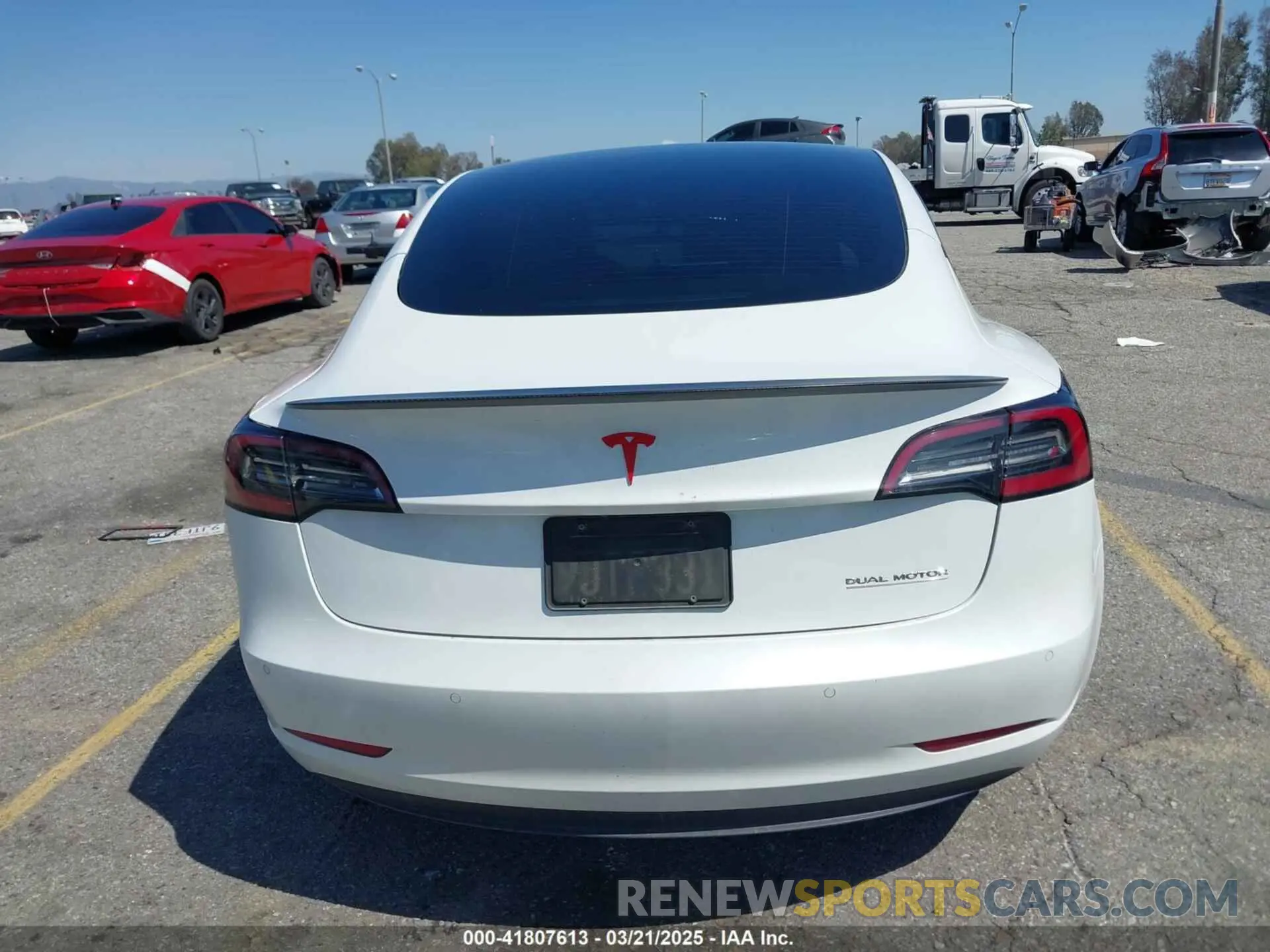 16 Photograph of a damaged car 5YJ3E1EC2NF176127 TESLA MODEL 3 2022