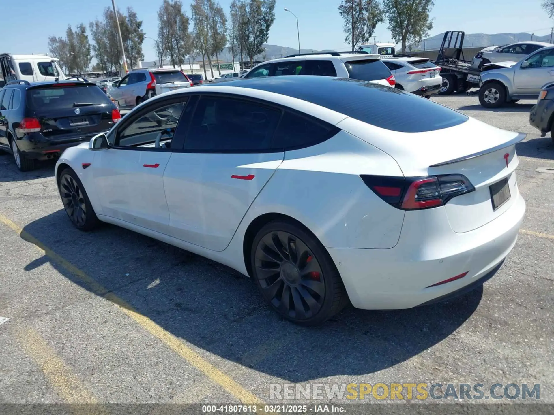 3 Photograph of a damaged car 5YJ3E1EC2NF176127 TESLA MODEL 3 2022