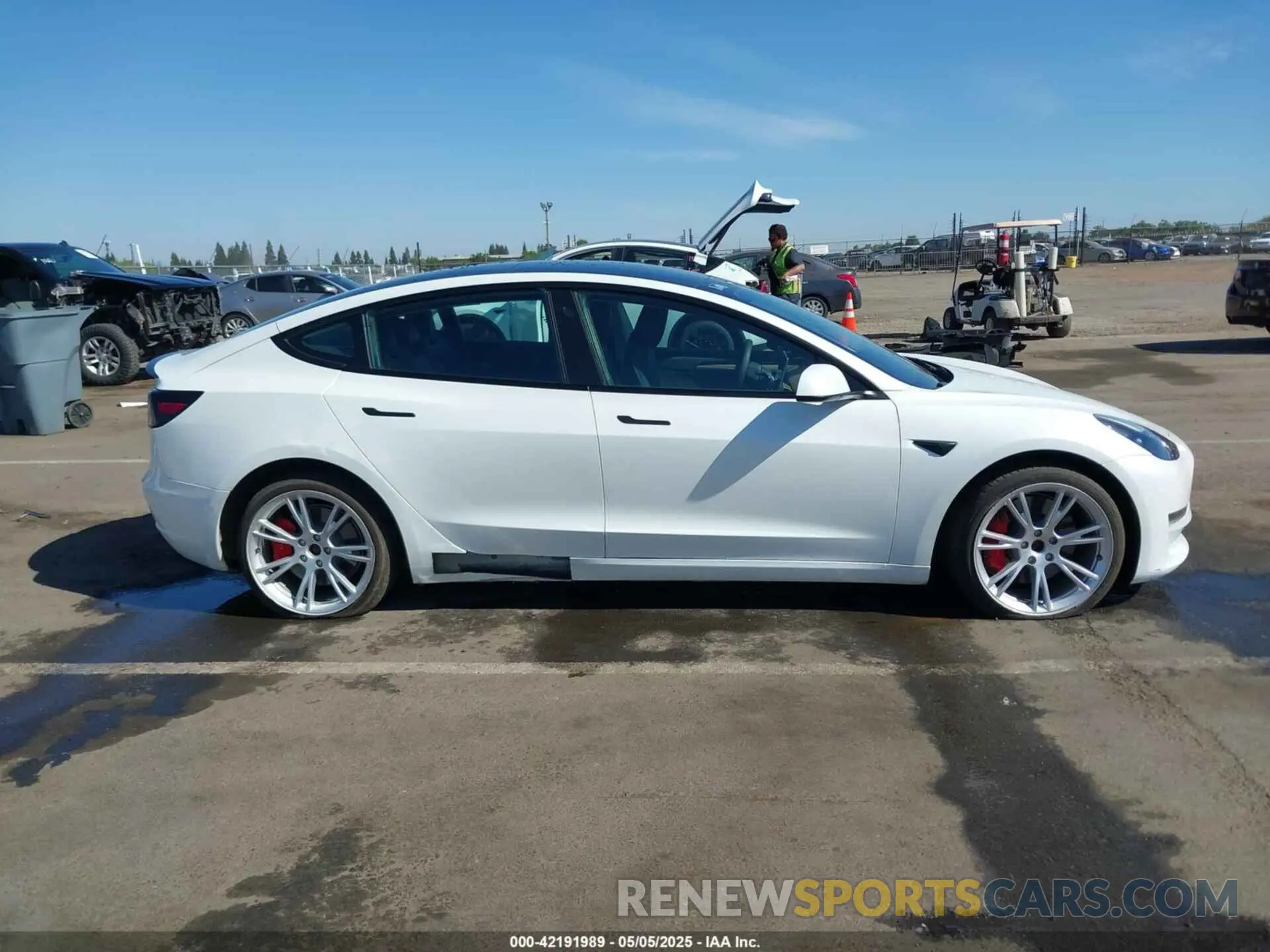 13 Photograph of a damaged car 5YJ3E1EC2NF270198 TESLA MODEL 3 2022