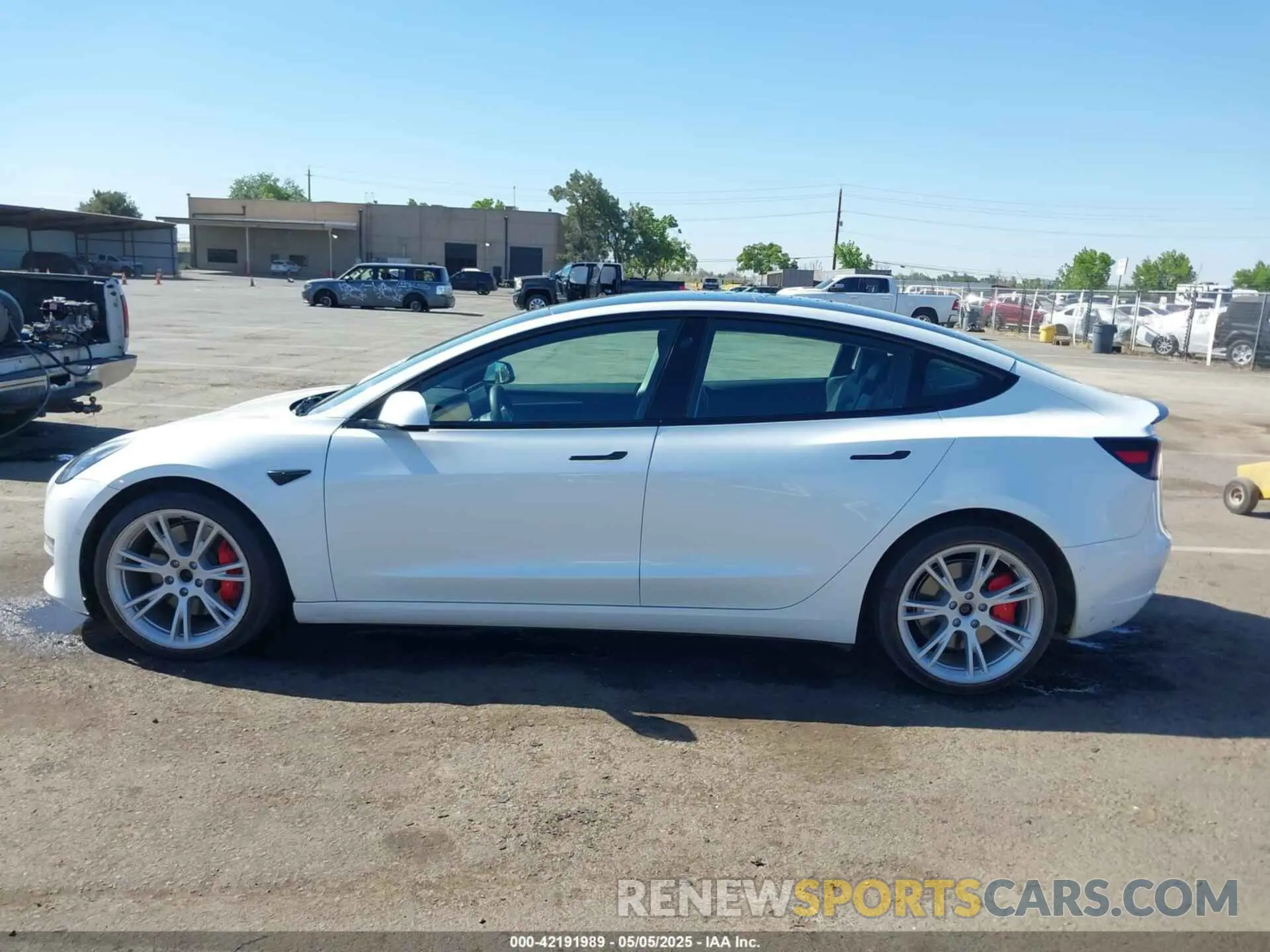 14 Photograph of a damaged car 5YJ3E1EC2NF270198 TESLA MODEL 3 2022