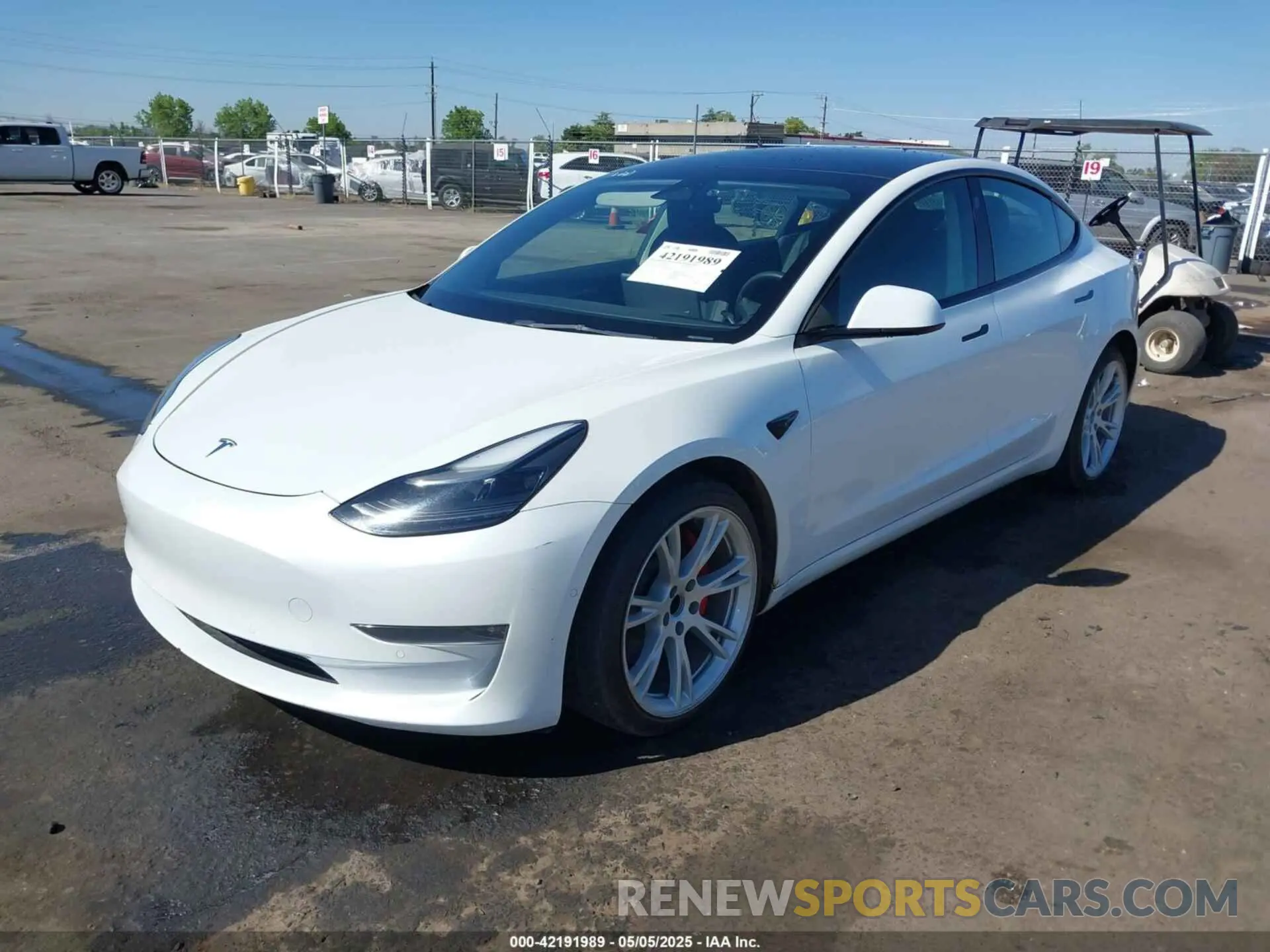 2 Photograph of a damaged car 5YJ3E1EC2NF270198 TESLA MODEL 3 2022