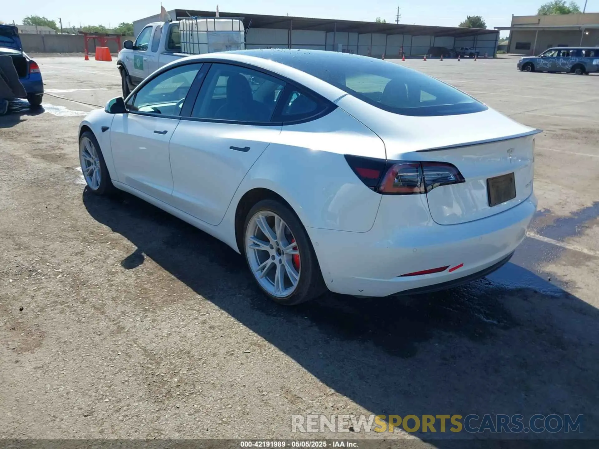 3 Photograph of a damaged car 5YJ3E1EC2NF270198 TESLA MODEL 3 2022