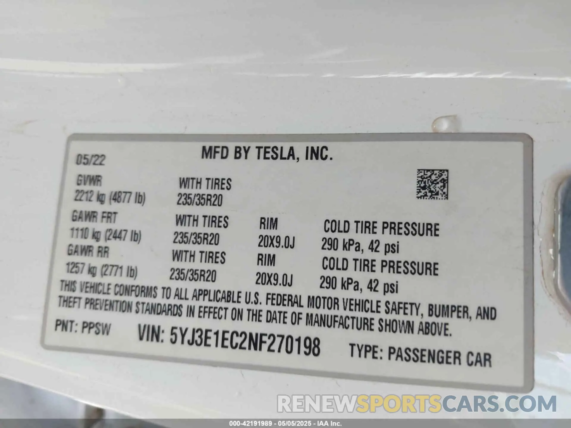 9 Photograph of a damaged car 5YJ3E1EC2NF270198 TESLA MODEL 3 2022