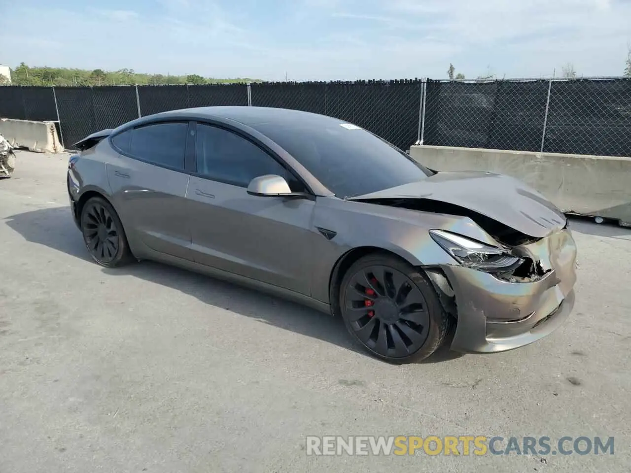 4 Фотография поврежденного автомобиля 5YJ3E1EC3NF128202 TESLA MODEL 3 2022