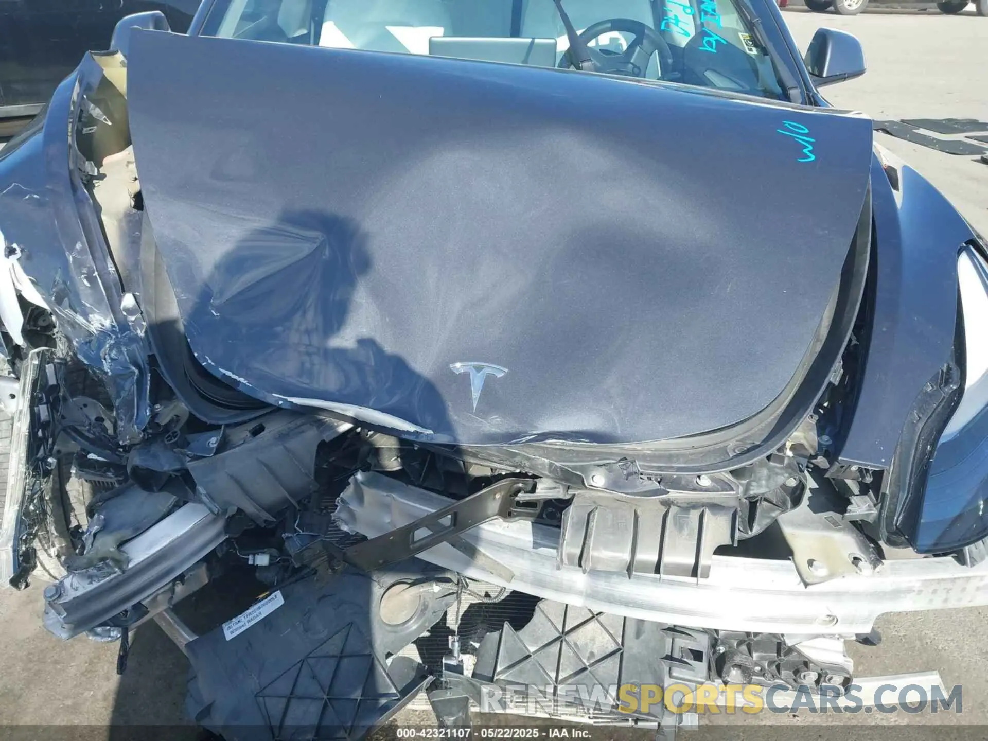 10 Photograph of a damaged car 5YJ3E1EC3NF203321 TESLA MODEL 3 2022