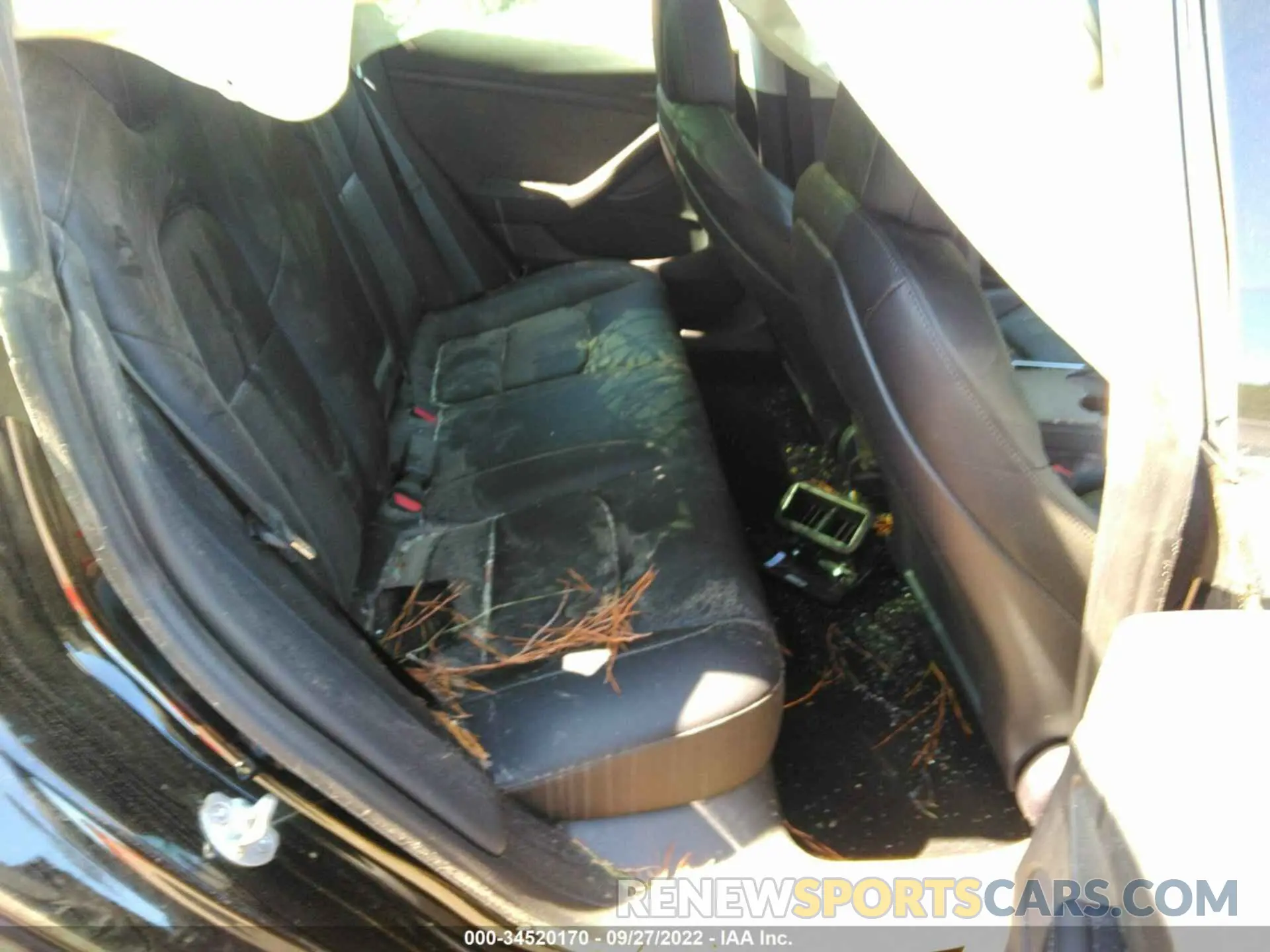 8 Photograph of a damaged car 5YJ3E1EC4NF153514 TESLA MODEL 3 2022