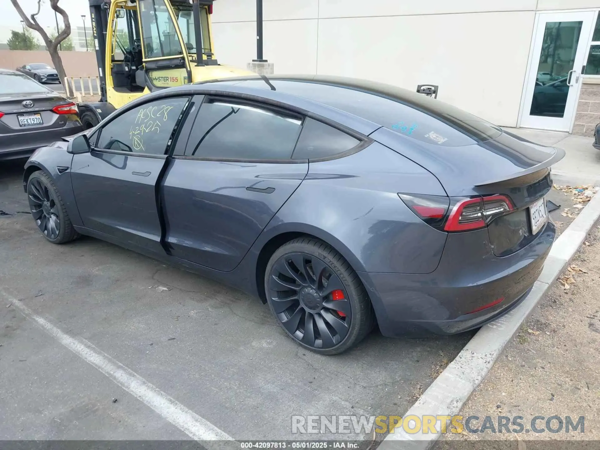 3 Photograph of a damaged car 5YJ3E1EC4NF258974 TESLA MODEL 3 2022