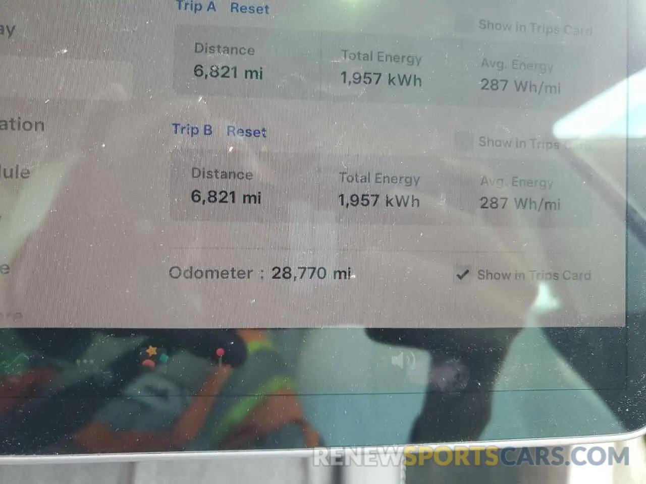 9 Photograph of a damaged car 5YJ3E1EC4NF269389 TESLA MODEL 3 2022