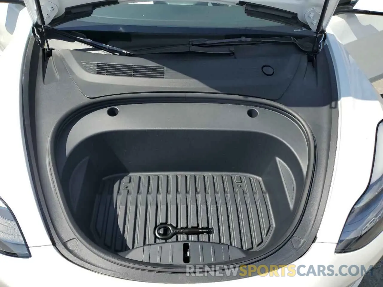 11 Photograph of a damaged car 5YJ3E1EC4NF320941 TESLA MODEL 3 2022
