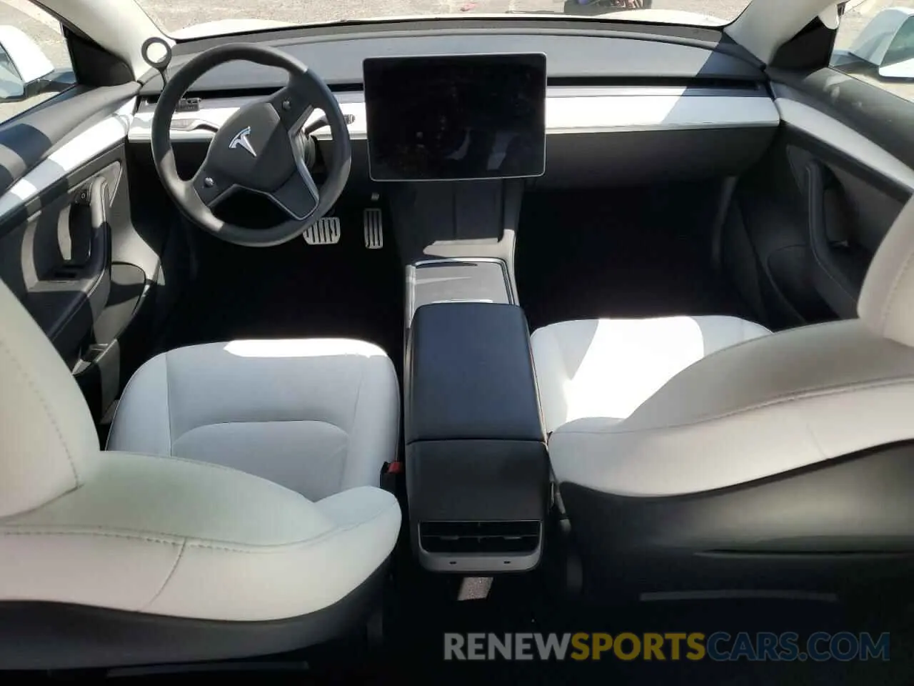 8 Photograph of a damaged car 5YJ3E1EC4NF320941 TESLA MODEL 3 2022