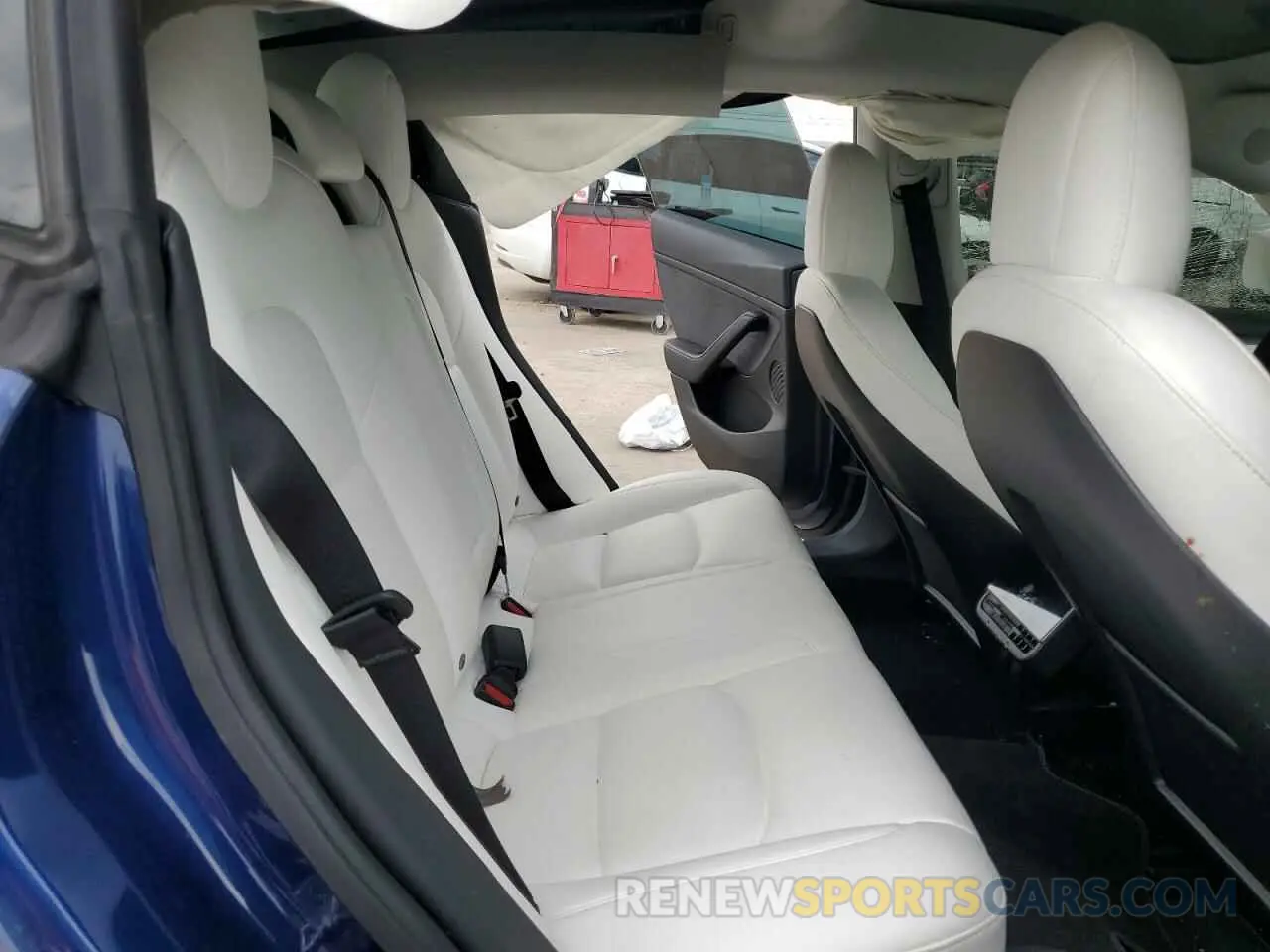 10 Photograph of a damaged car 5YJ3E1EC5NF198011 TESLA MODEL 3 2022