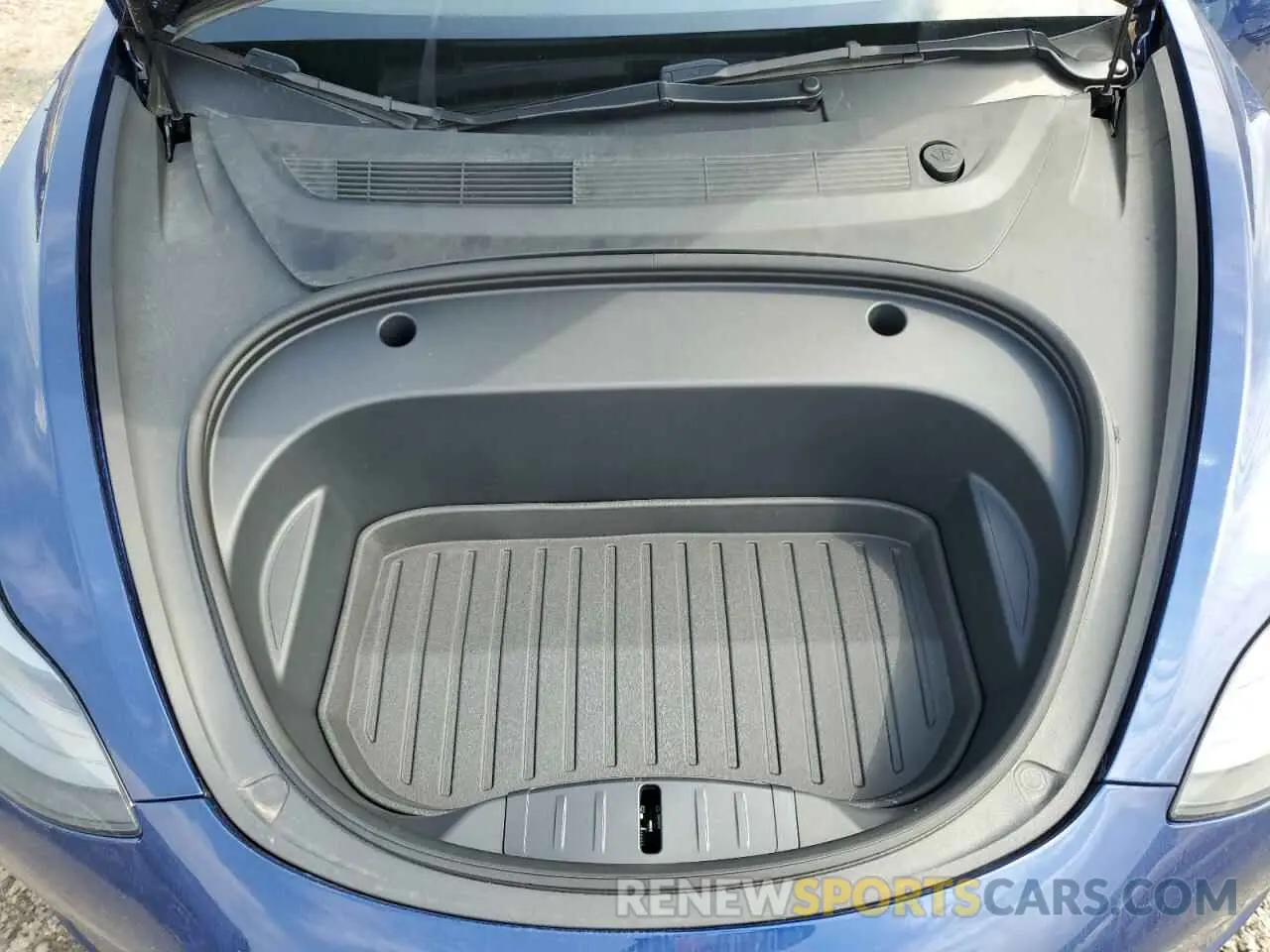 11 Photograph of a damaged car 5YJ3E1EC5NF298108 TESLA MODEL 3 2022