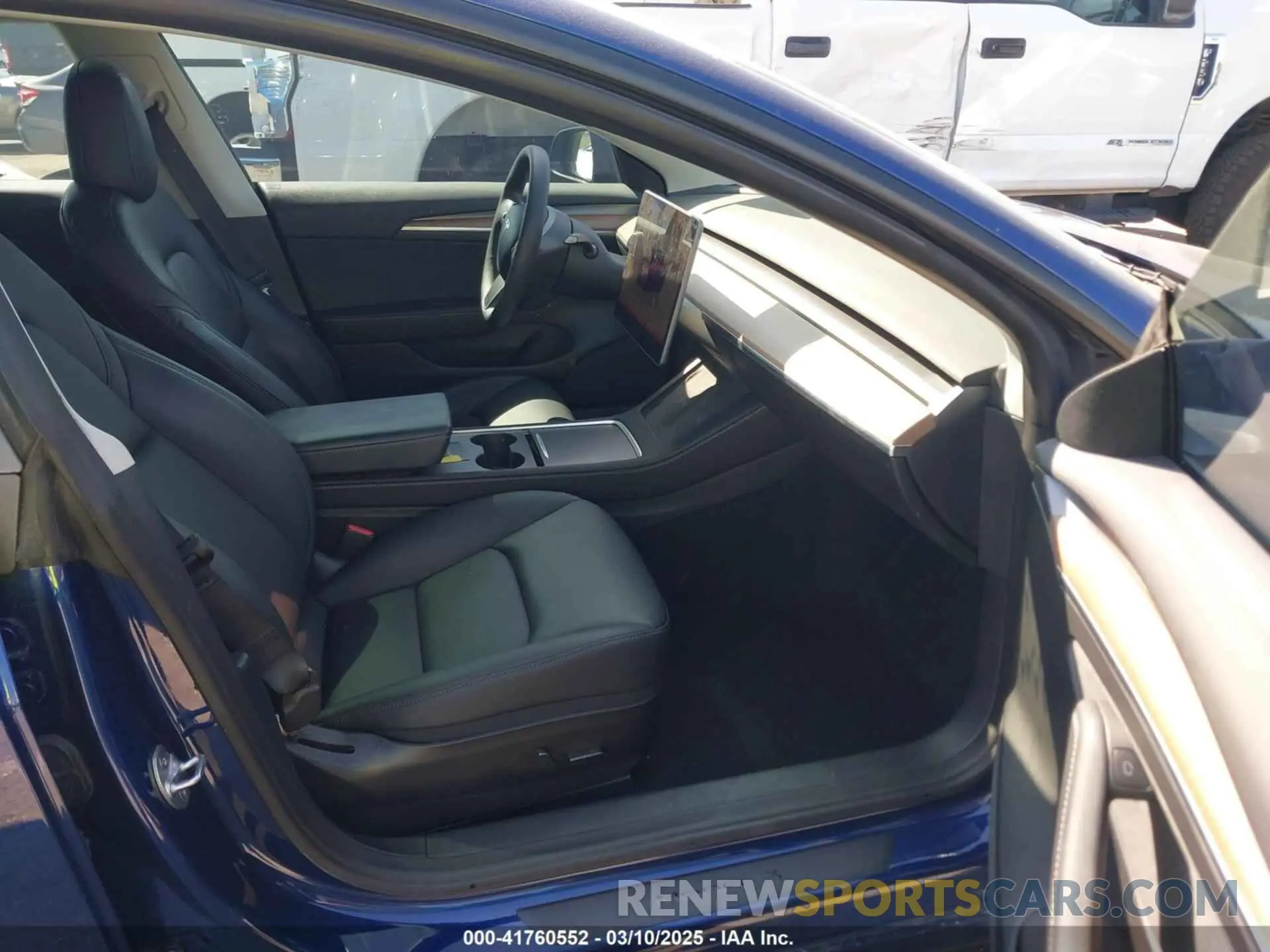 5 Photograph of a damaged car 5YJ3E1EC5NF315764 TESLA MODEL 3 2022