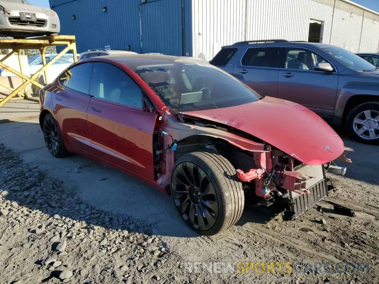 4 Photograph of a damaged car 5YJ3E1EC6NF248205 TESLA MODEL 3 2022