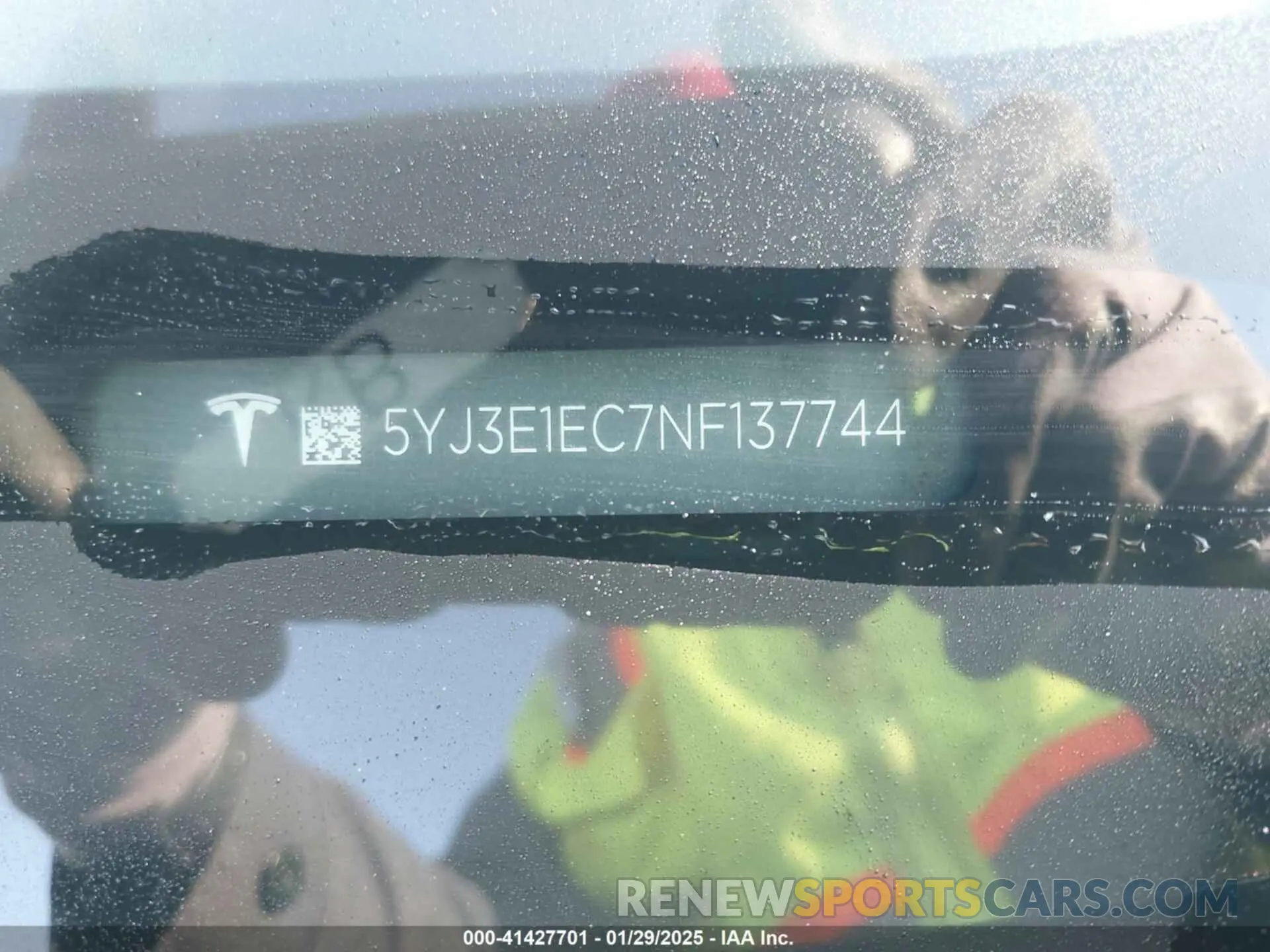 9 Фотография поврежденного автомобиля 5YJ3E1EC7NF137744 TESLA MODEL 3 2022