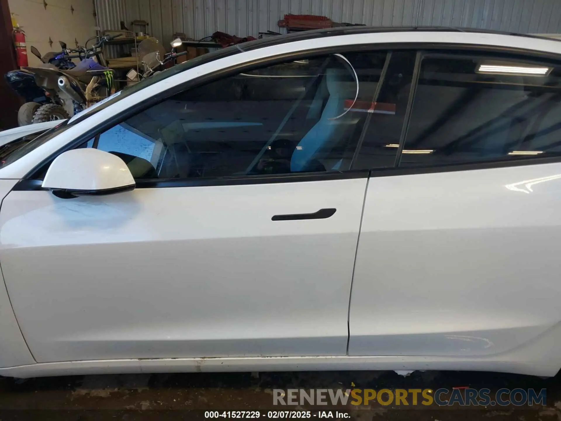 14 Photograph of a damaged car 5YJ3E1EC7NF202933 TESLA MODEL 3 2022