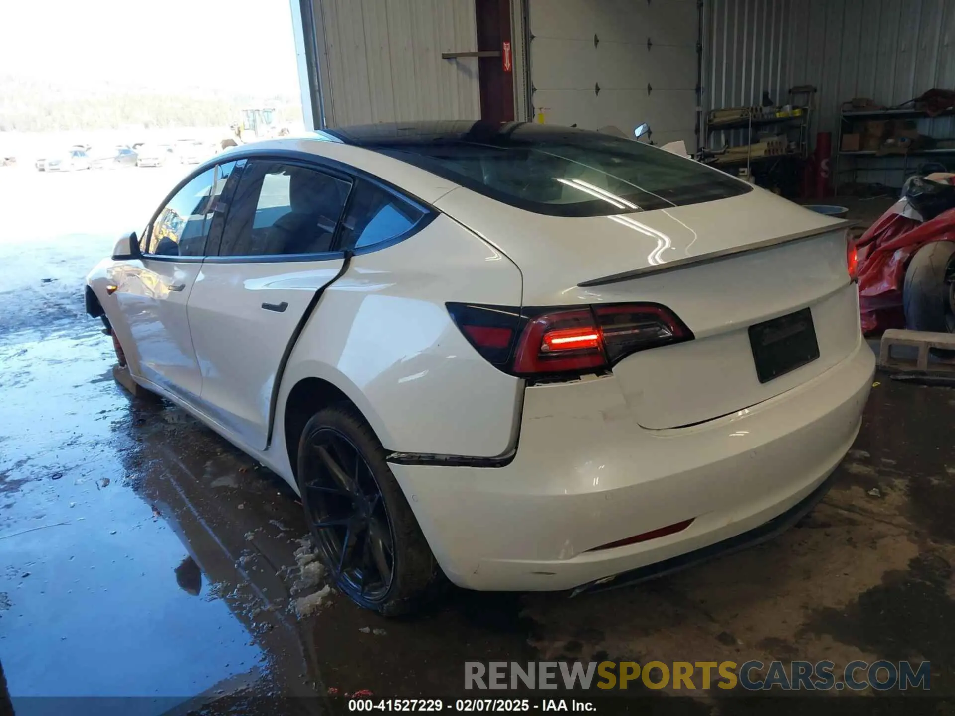 3 Photograph of a damaged car 5YJ3E1EC7NF202933 TESLA MODEL 3 2022