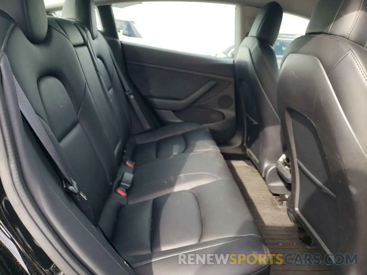 10 Photograph of a damaged car 5YJ3E1EC7NF277227 TESLA MODEL 3 2022