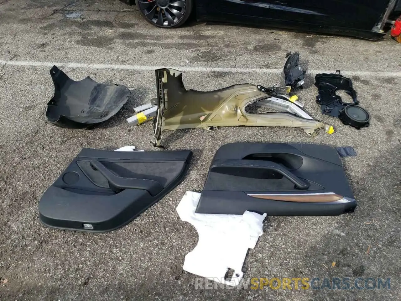 12 Photograph of a damaged car 5YJ3E1EC7NF277227 TESLA MODEL 3 2022
