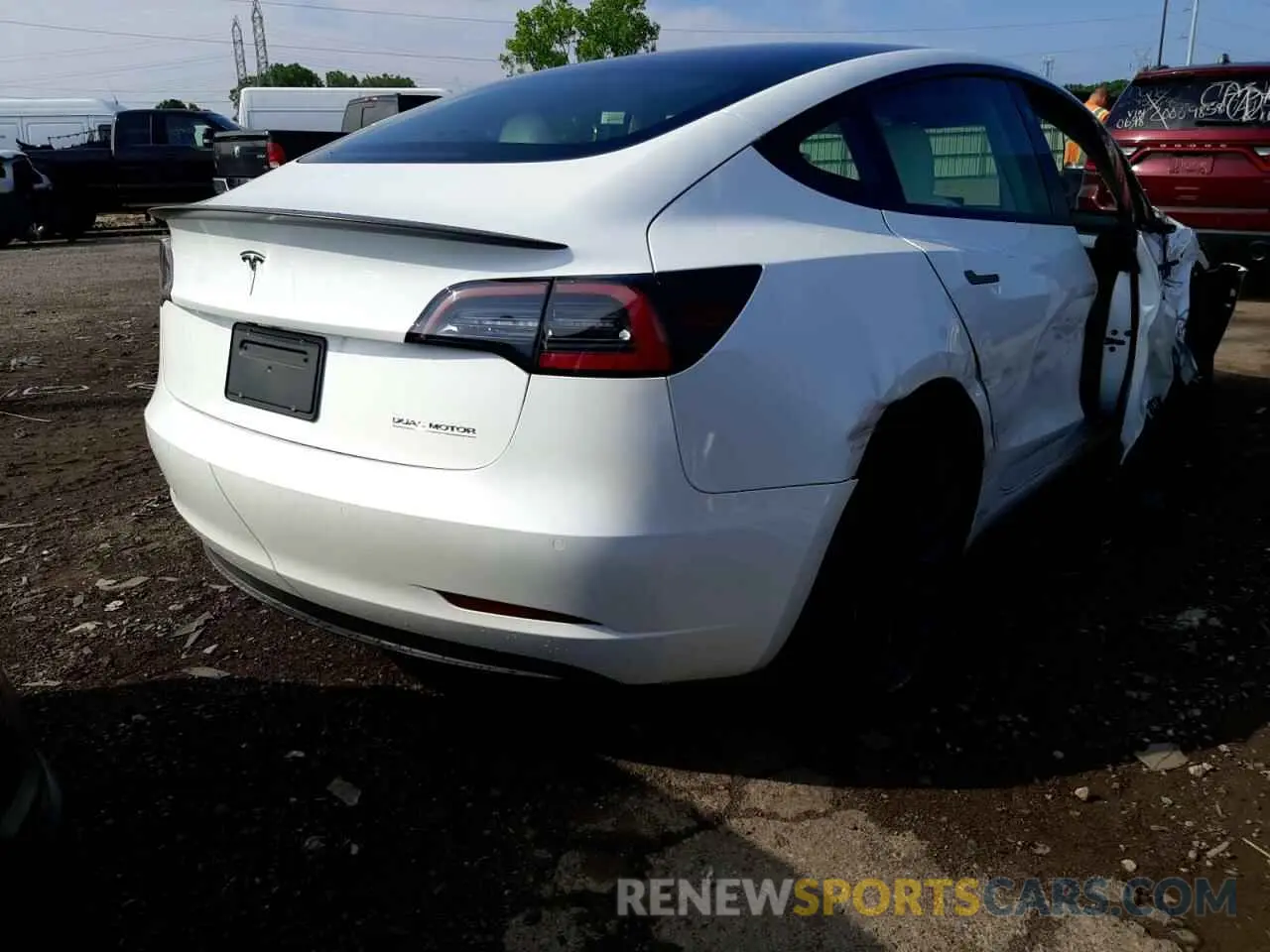 4 Фотография поврежденного автомобиля 5YJ3E1EC8NF274028 TESLA MODEL 3 2022